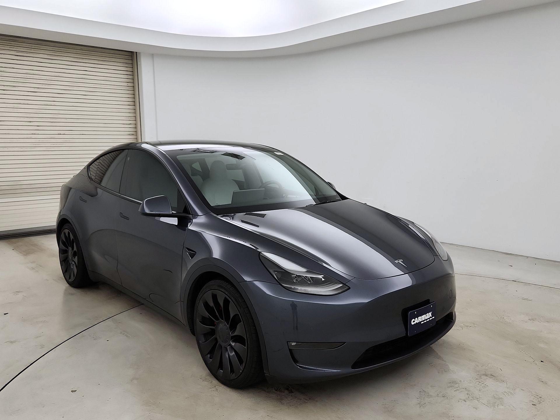 Thumbnail: 2023 Tesla Model Y - 1