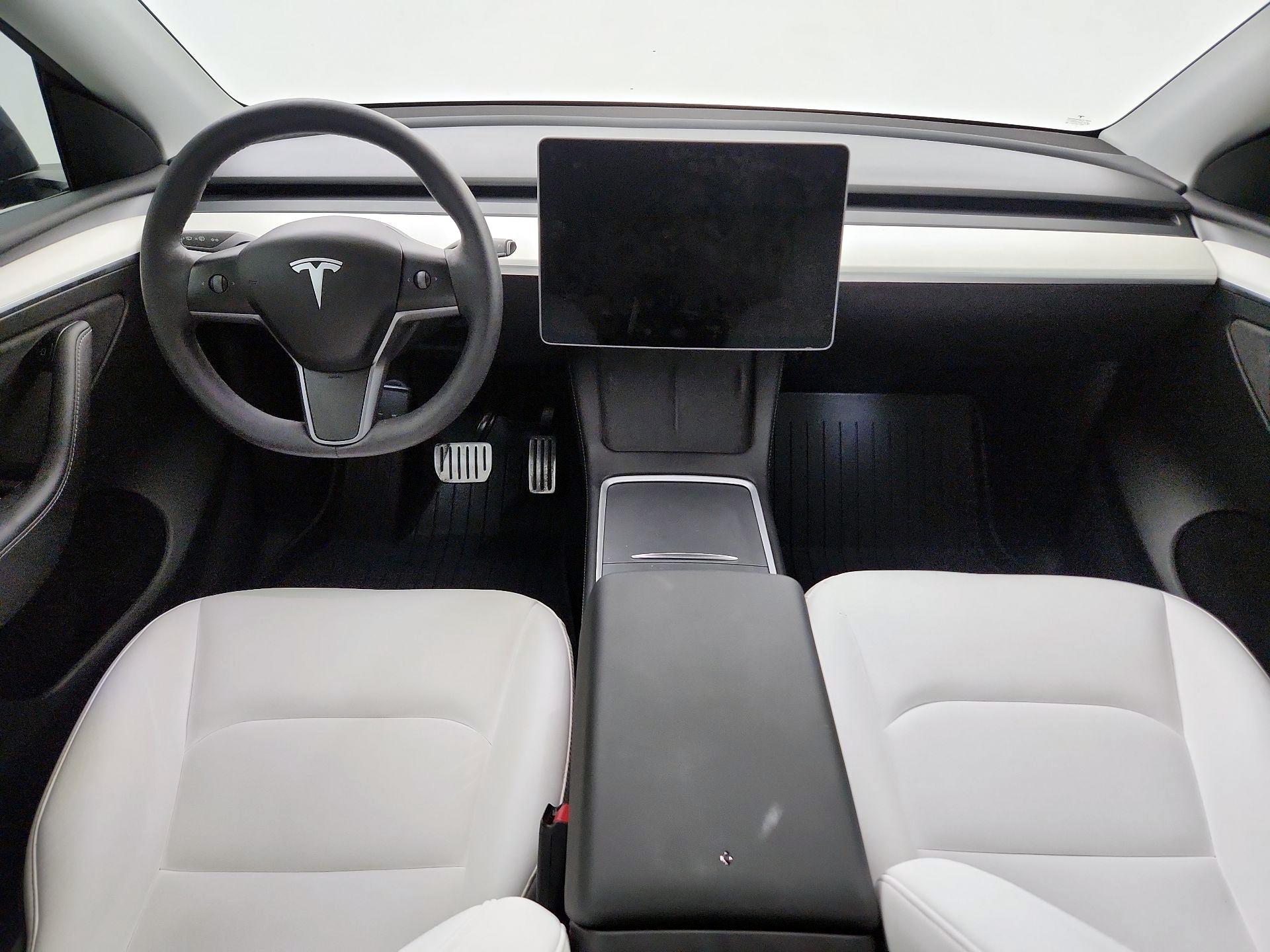 Thumbnail: 2023 Tesla Model Y - 8
