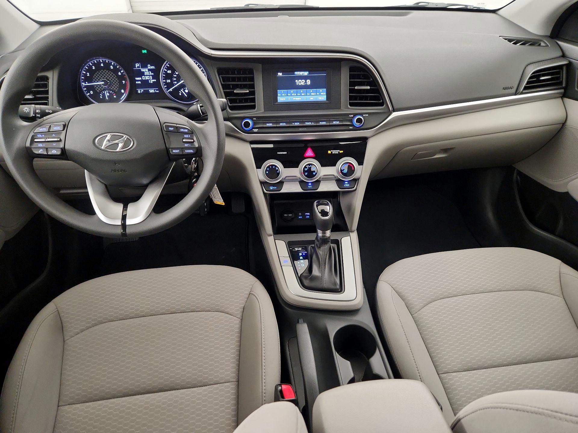 Thumbnail: 2019 Hyundai Elantra - 9