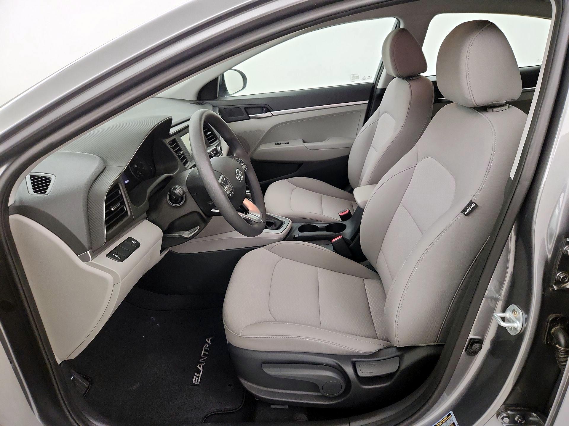 Thumbnail: 2019 Hyundai Elantra - 11