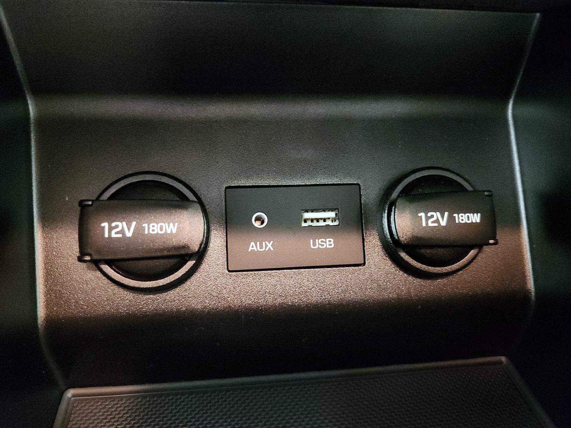 Thumbnail: 2019 Hyundai Elantra - 18
