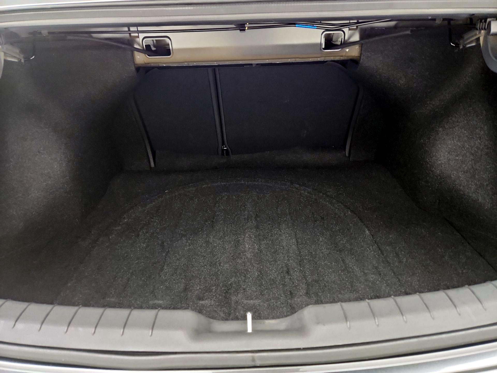 Thumbnail: 2019 Hyundai Elantra - 20