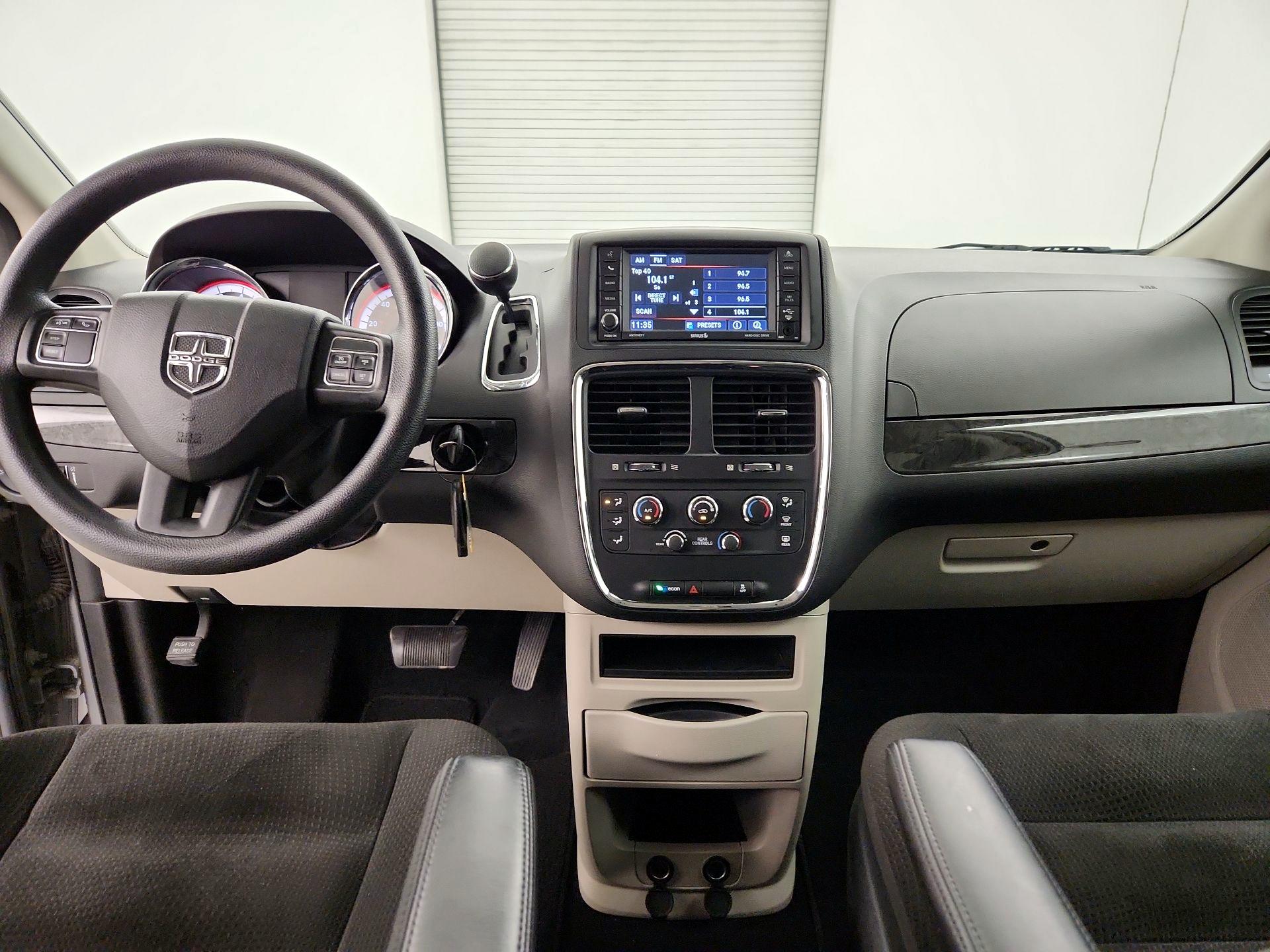 Thumbnail: 2018 Dodge Grand Caravan - 9