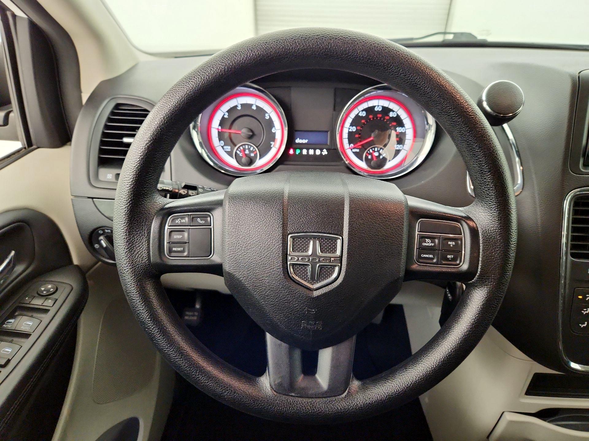 Thumbnail: 2018 Dodge Grand Caravan - 10