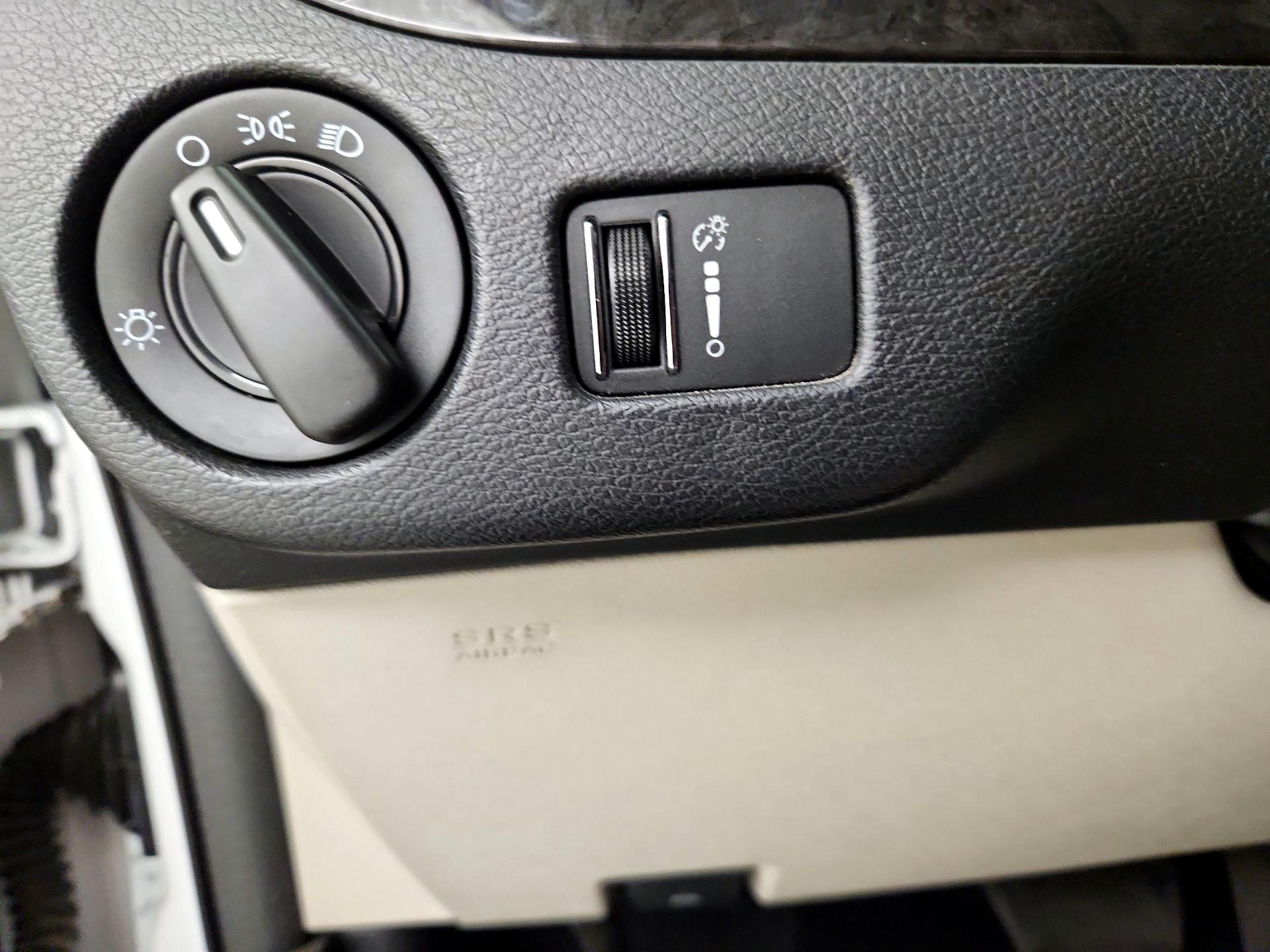 Thumbnail: 2018 Dodge Grand Caravan - 13