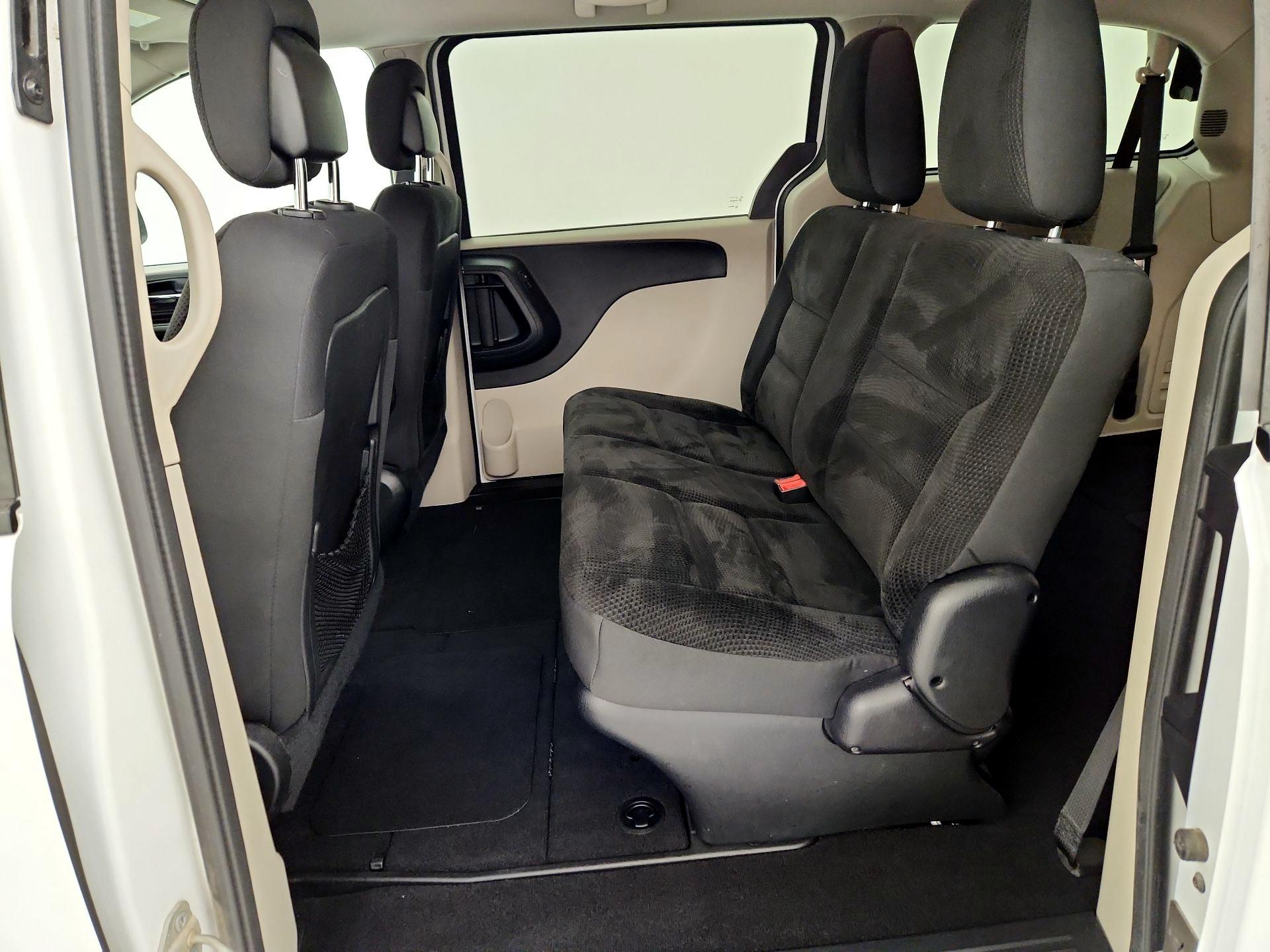 Thumbnail: 2018 Dodge Grand Caravan - 19