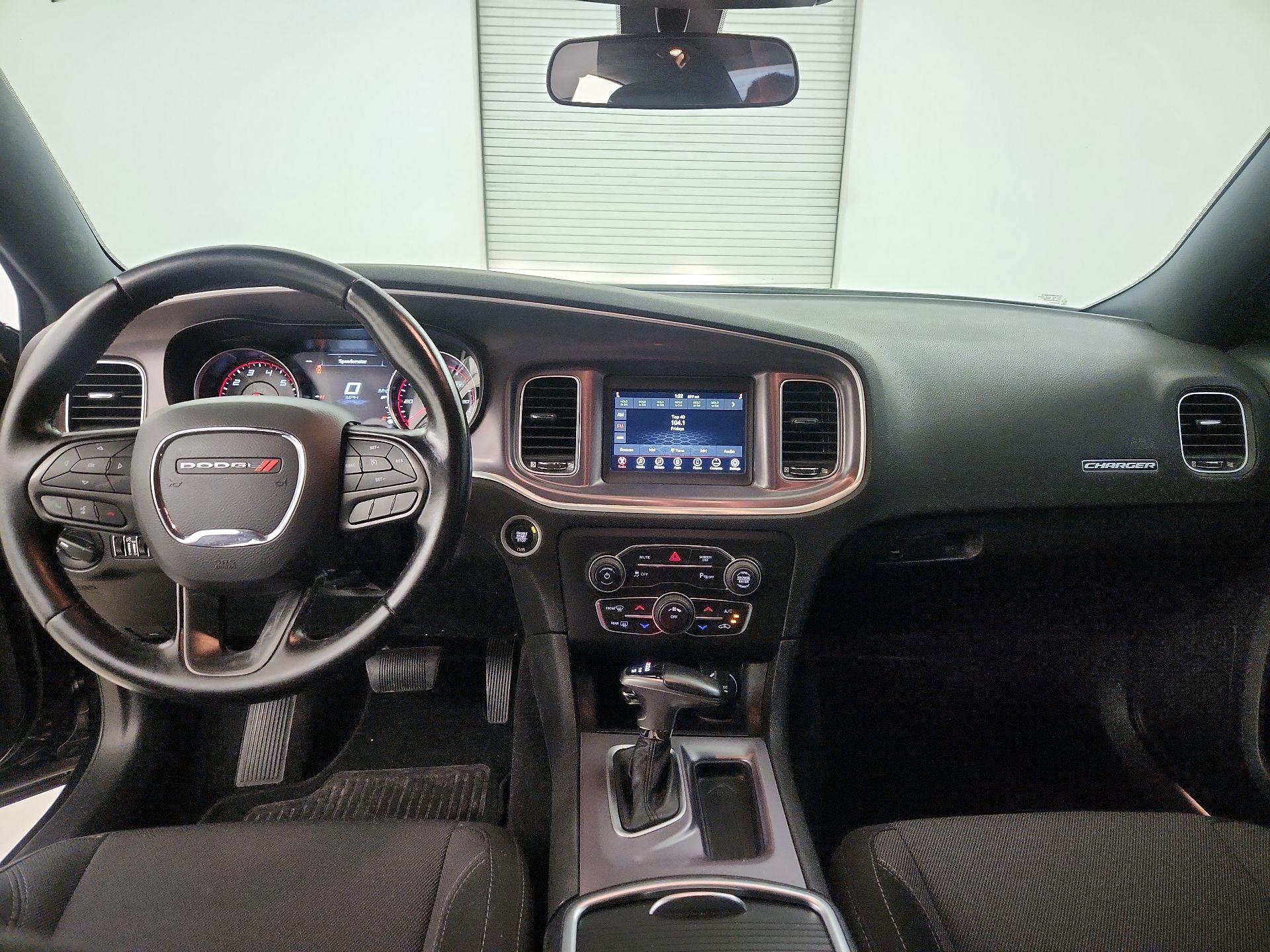 Thumbnail: 2020 Dodge Charger - 9