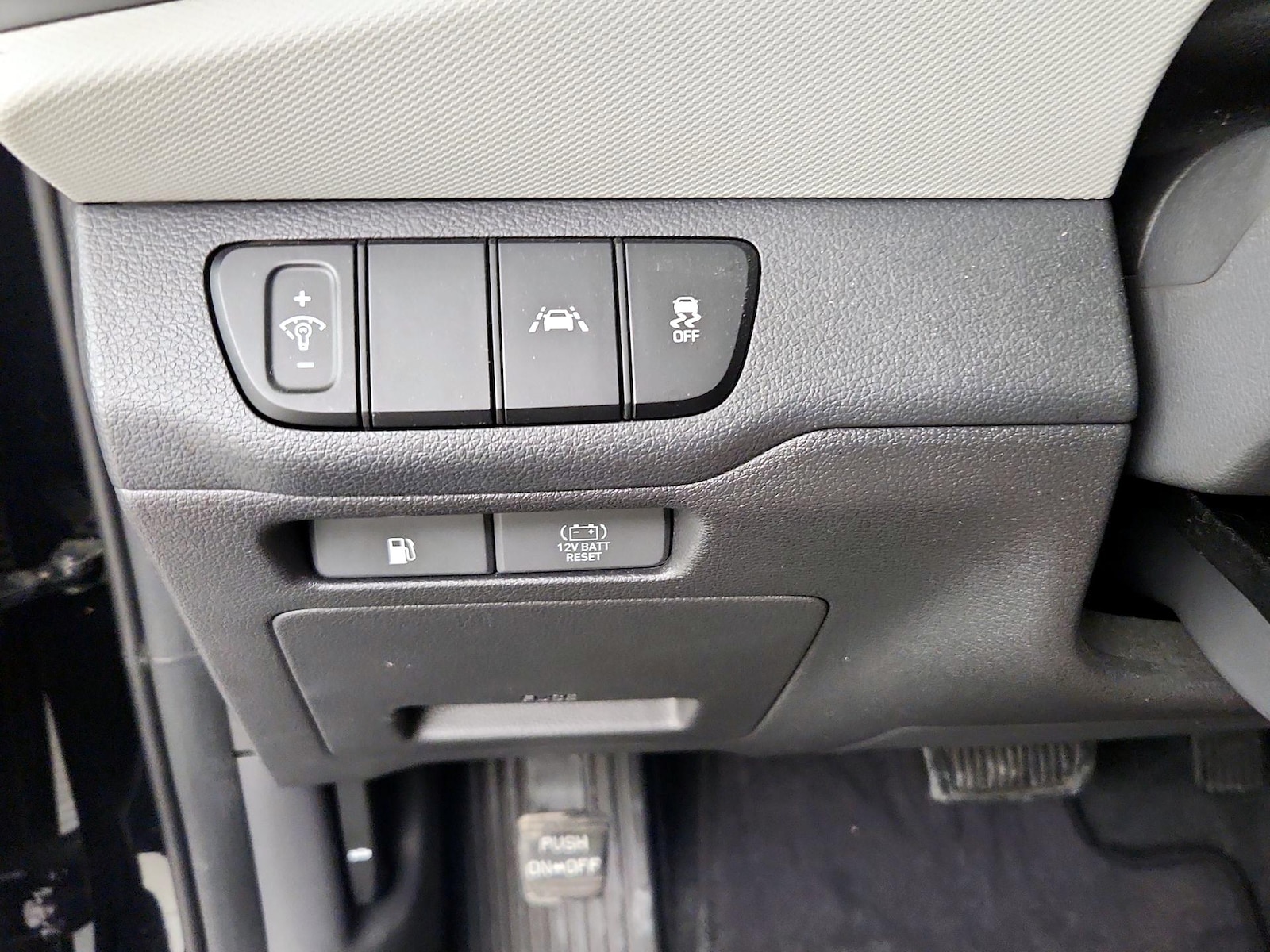 2020 Hyundai IONIQ Blue - Photo 14
