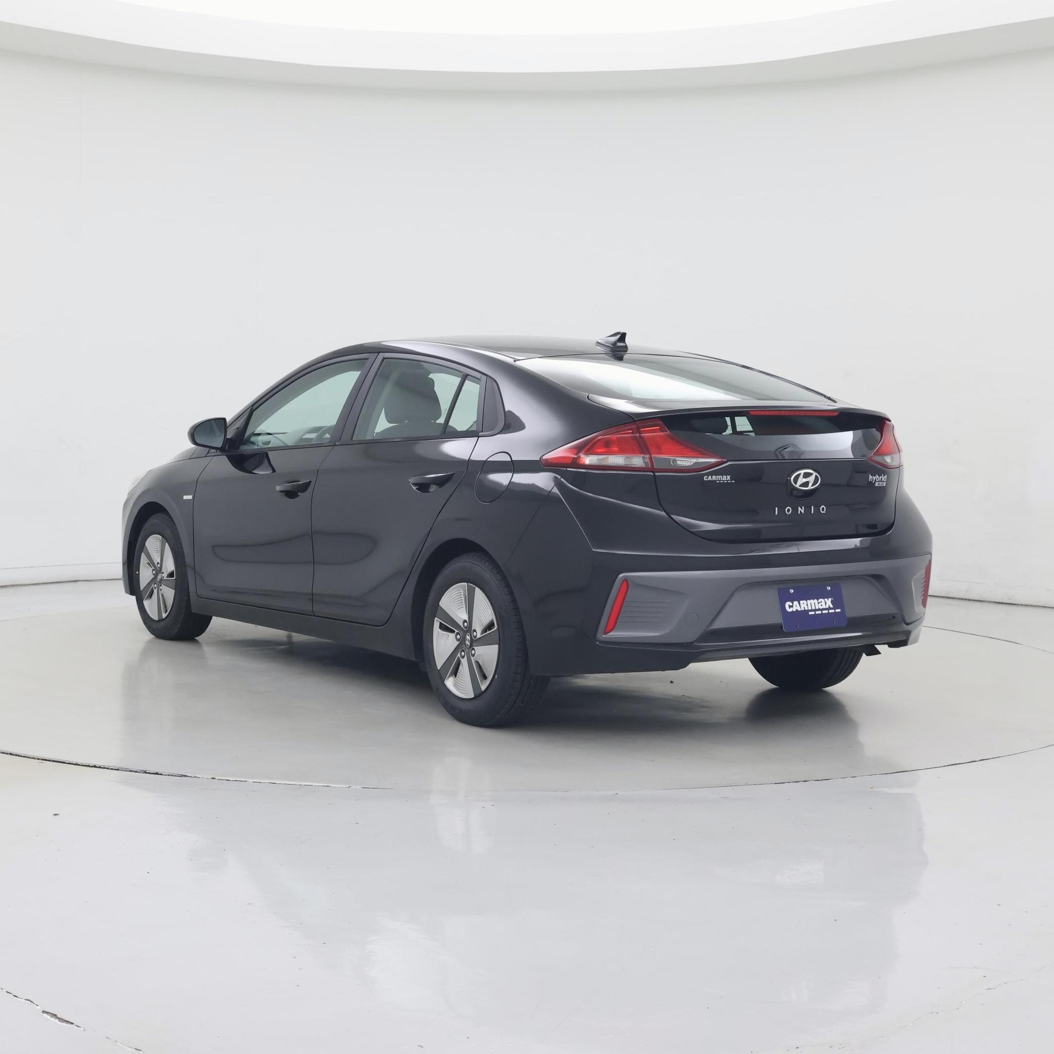 Thumbnail: 2020 Hyundai Ioniq - 2