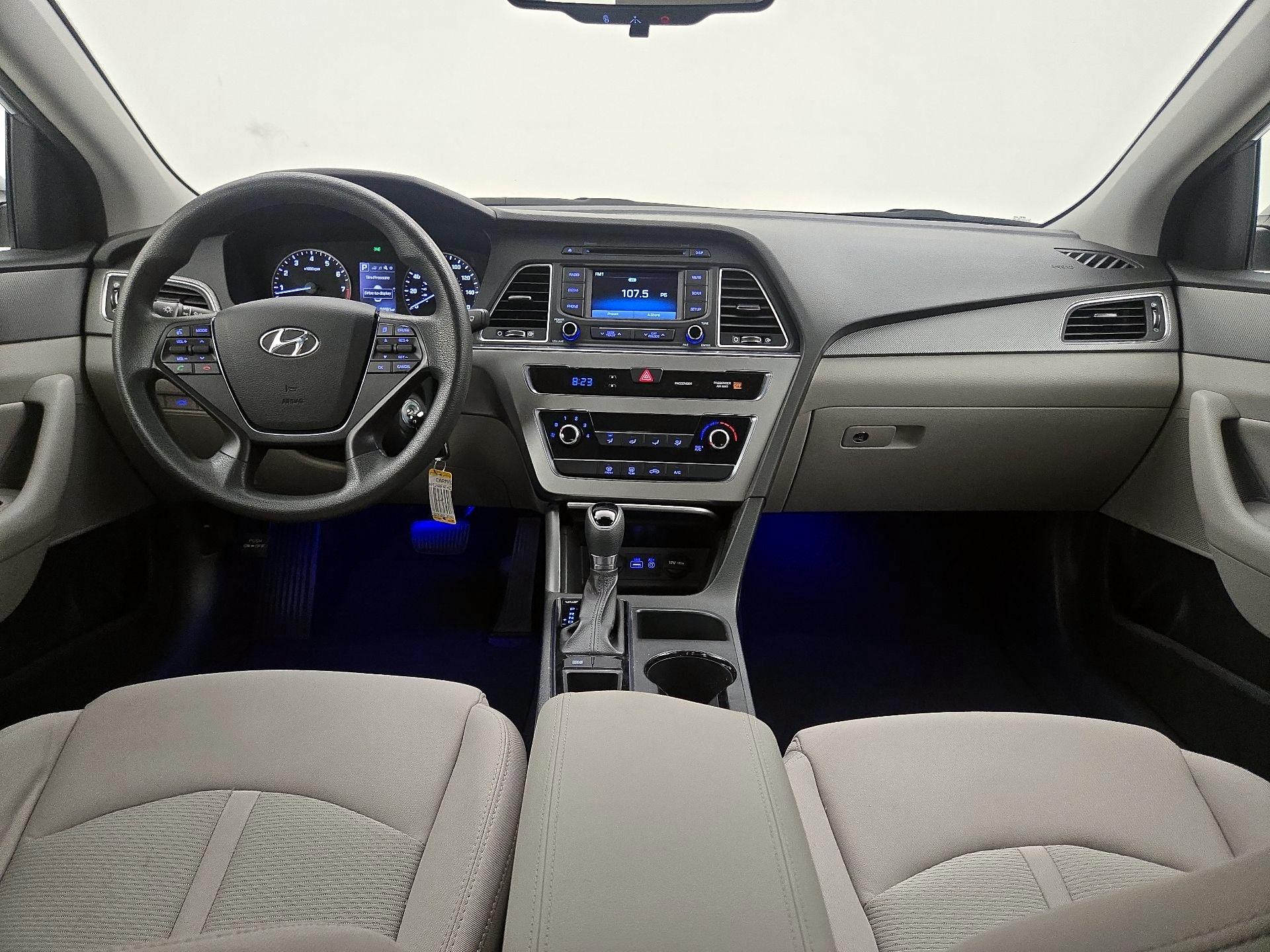 Thumbnail: 2015 Hyundai Sonata - 9