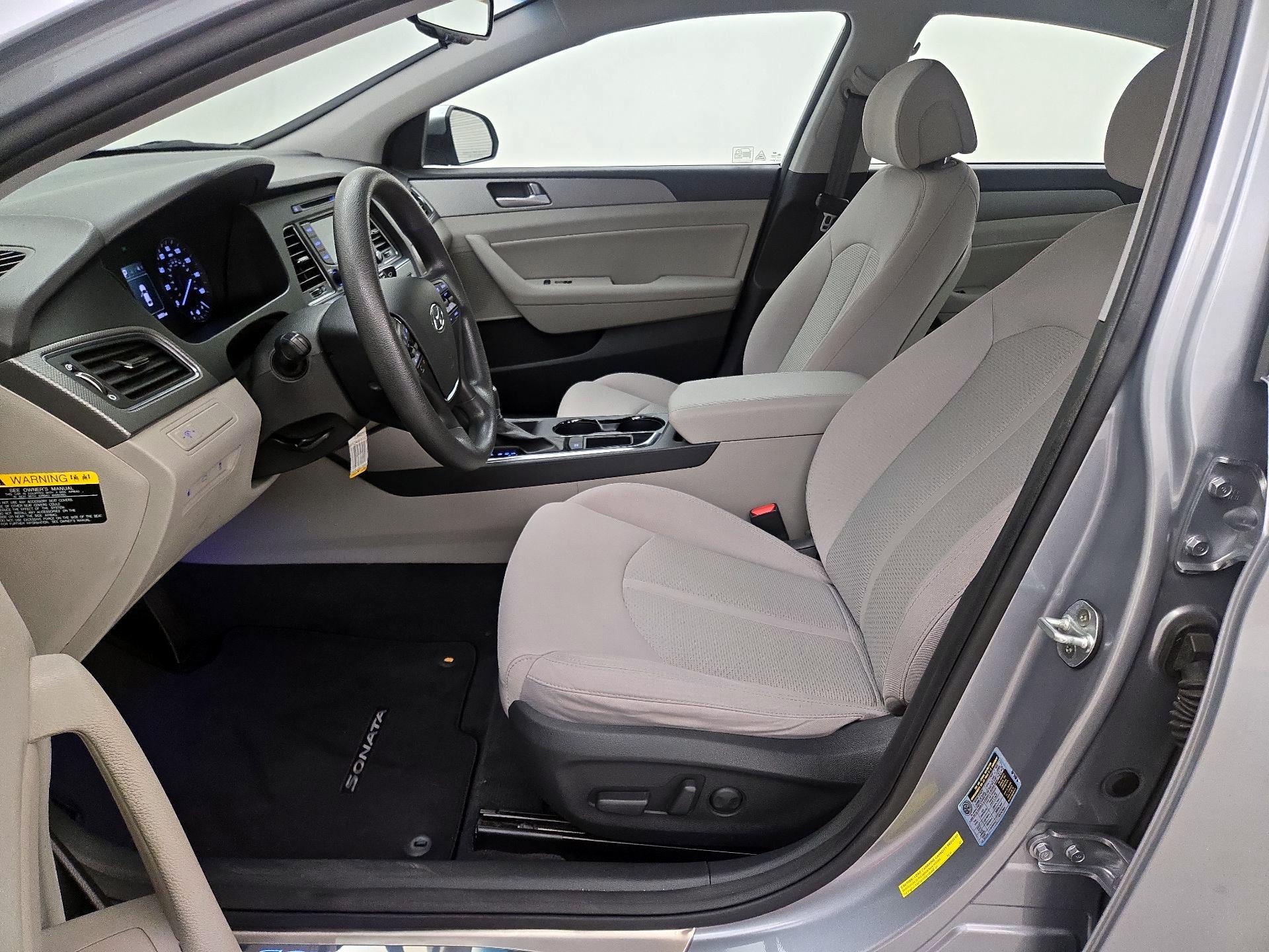Thumbnail: 2015 Hyundai Sonata - 11
