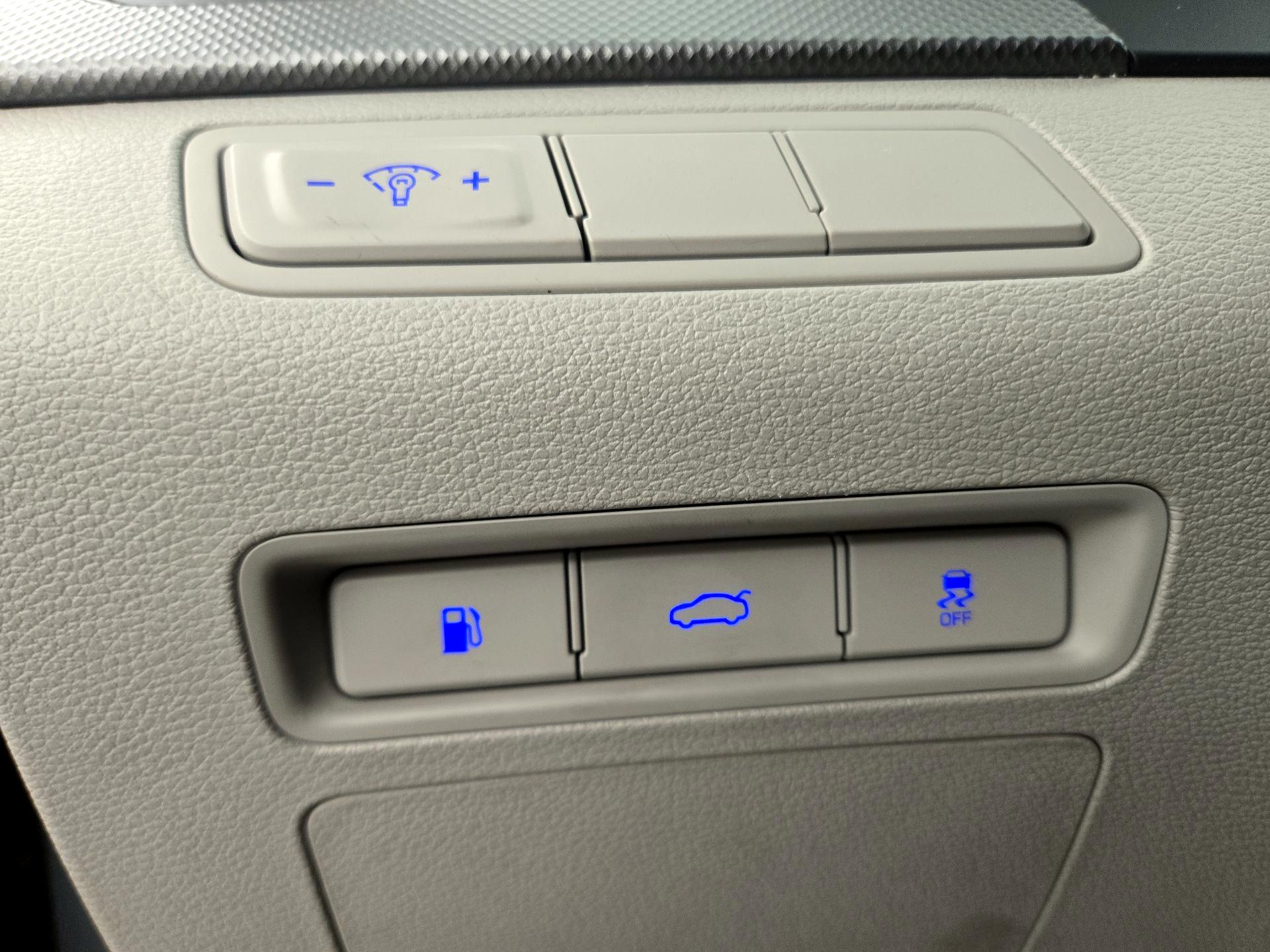Thumbnail: 2015 Hyundai Sonata - 13
