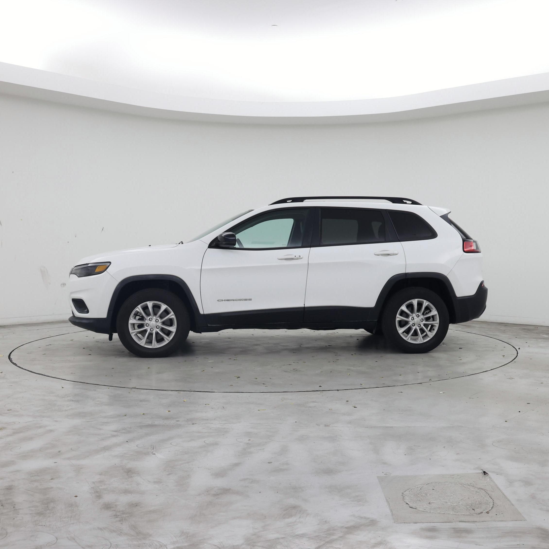 Thumbnail: 2022 Jeep Cherokee - 3