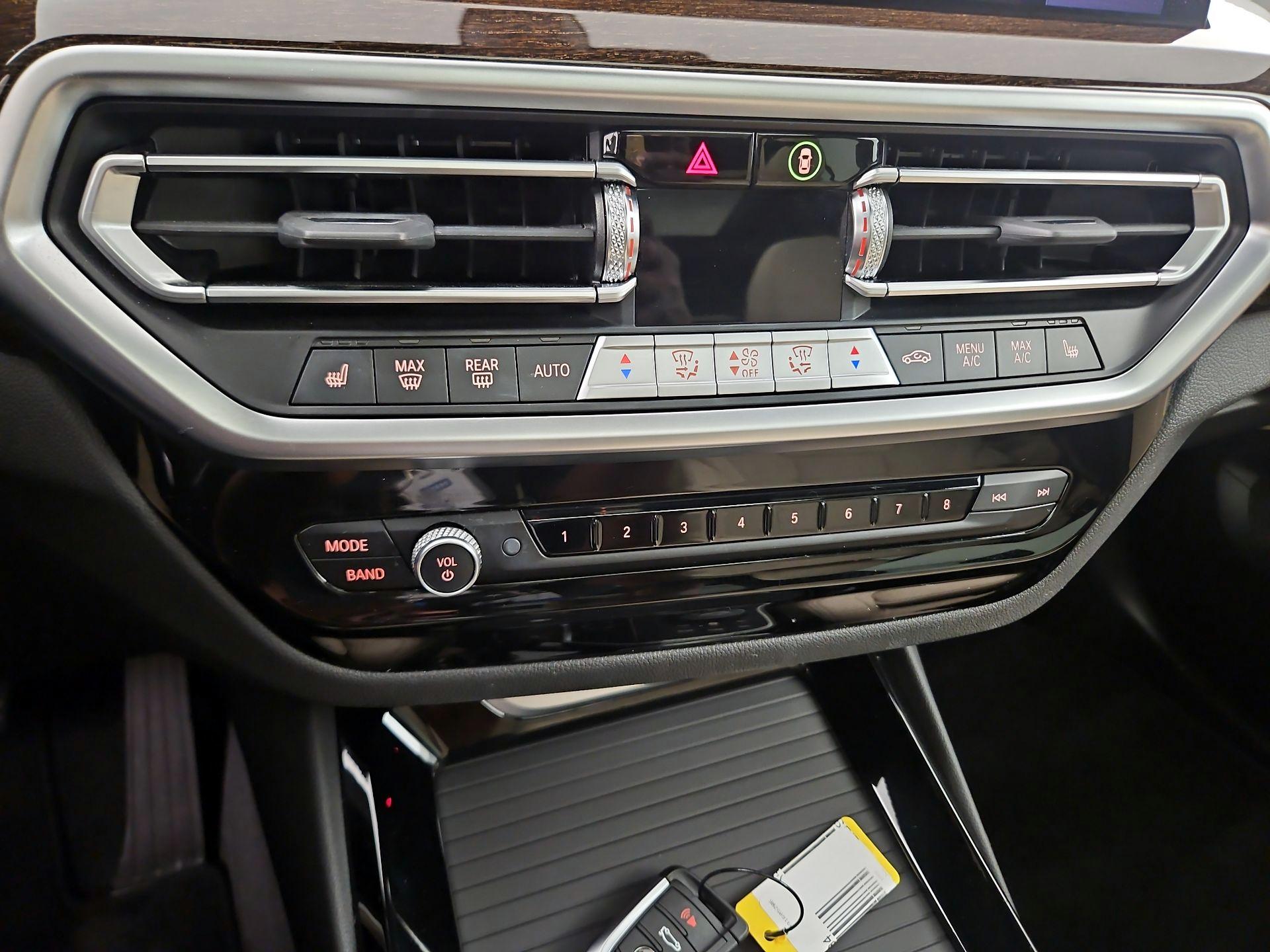 Thumbnail: 2023 BMW X3 - 14