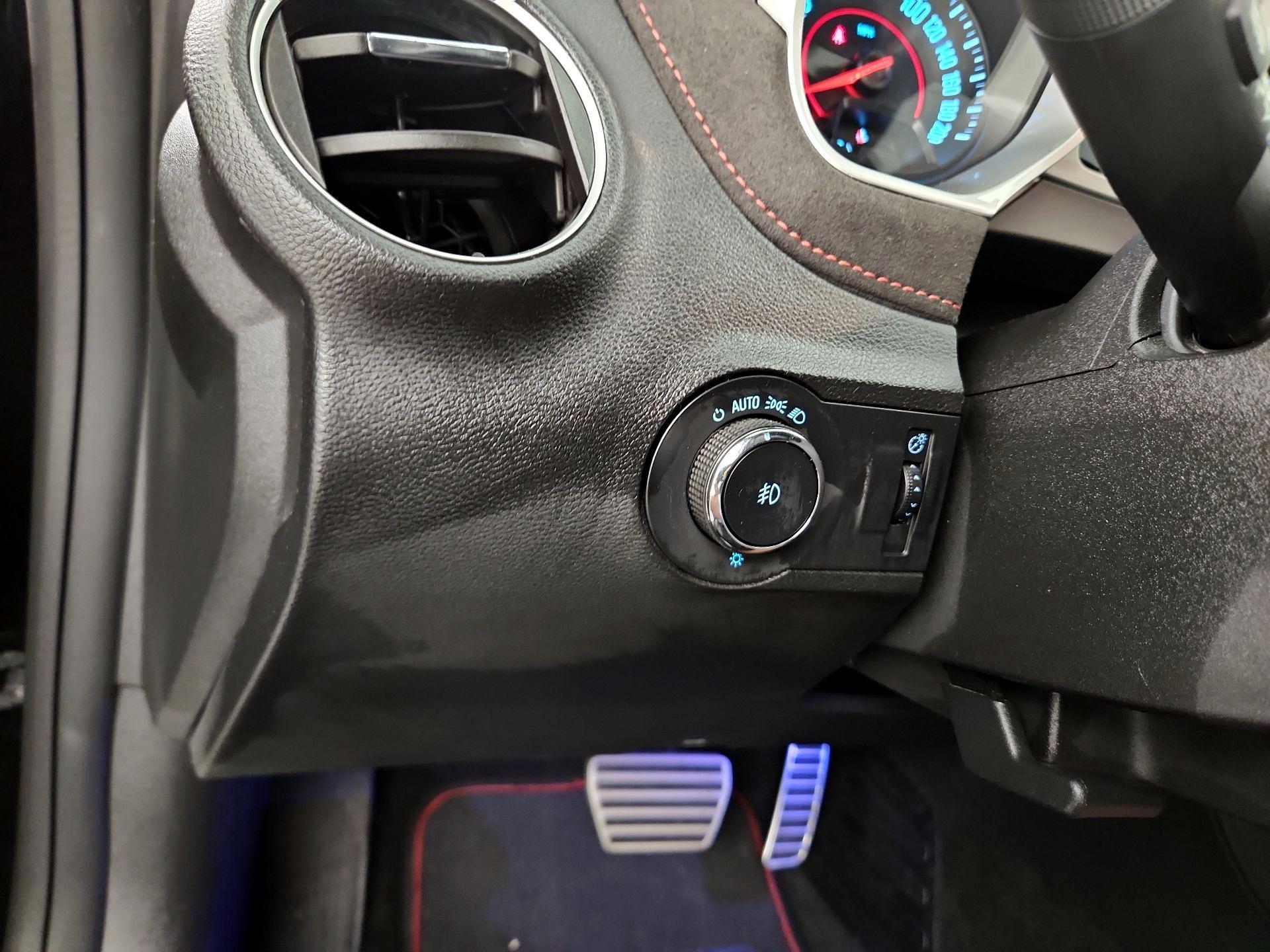 Thumbnail: 2014 Chevrolet Camaro - 11
