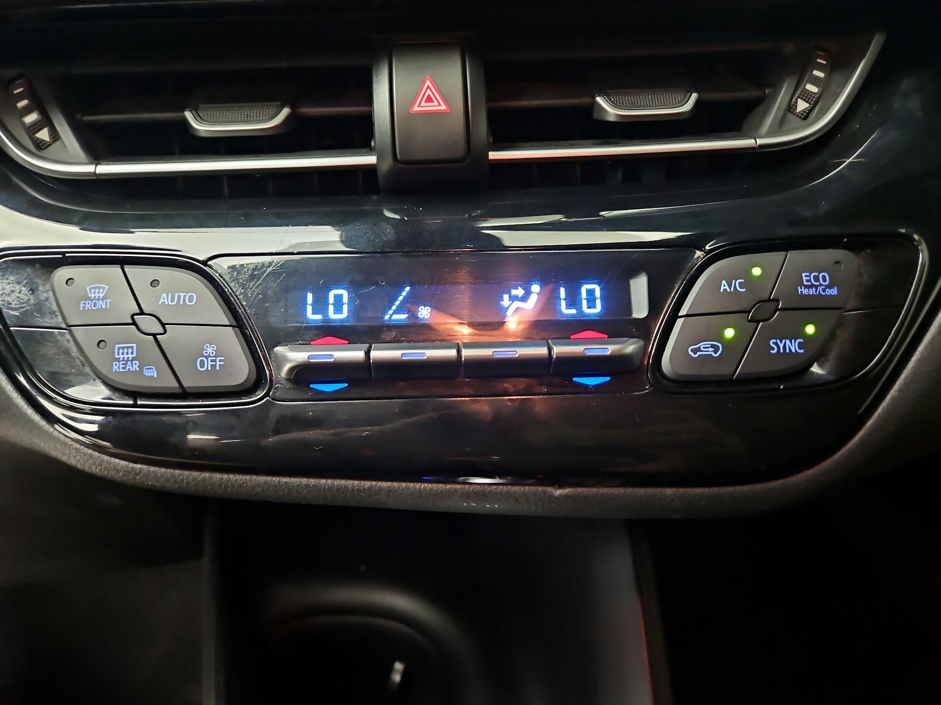 Thumbnail: 2019 Toyota C-HR - 16