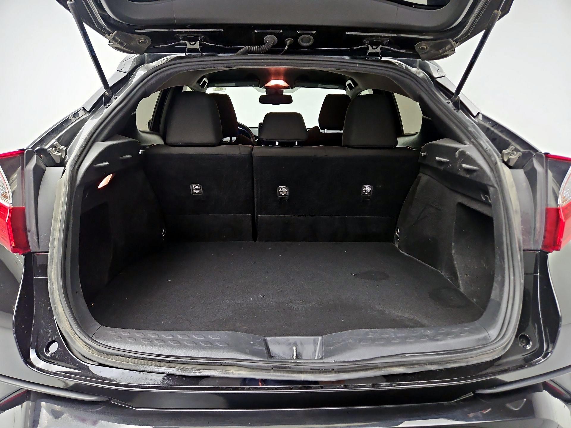 Thumbnail: 2019 Toyota C-HR - 20