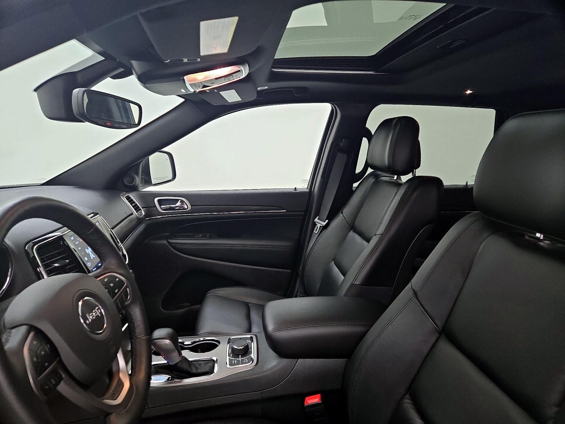 Thumbnail: 2021 Jeep Grand Cherokee - 20