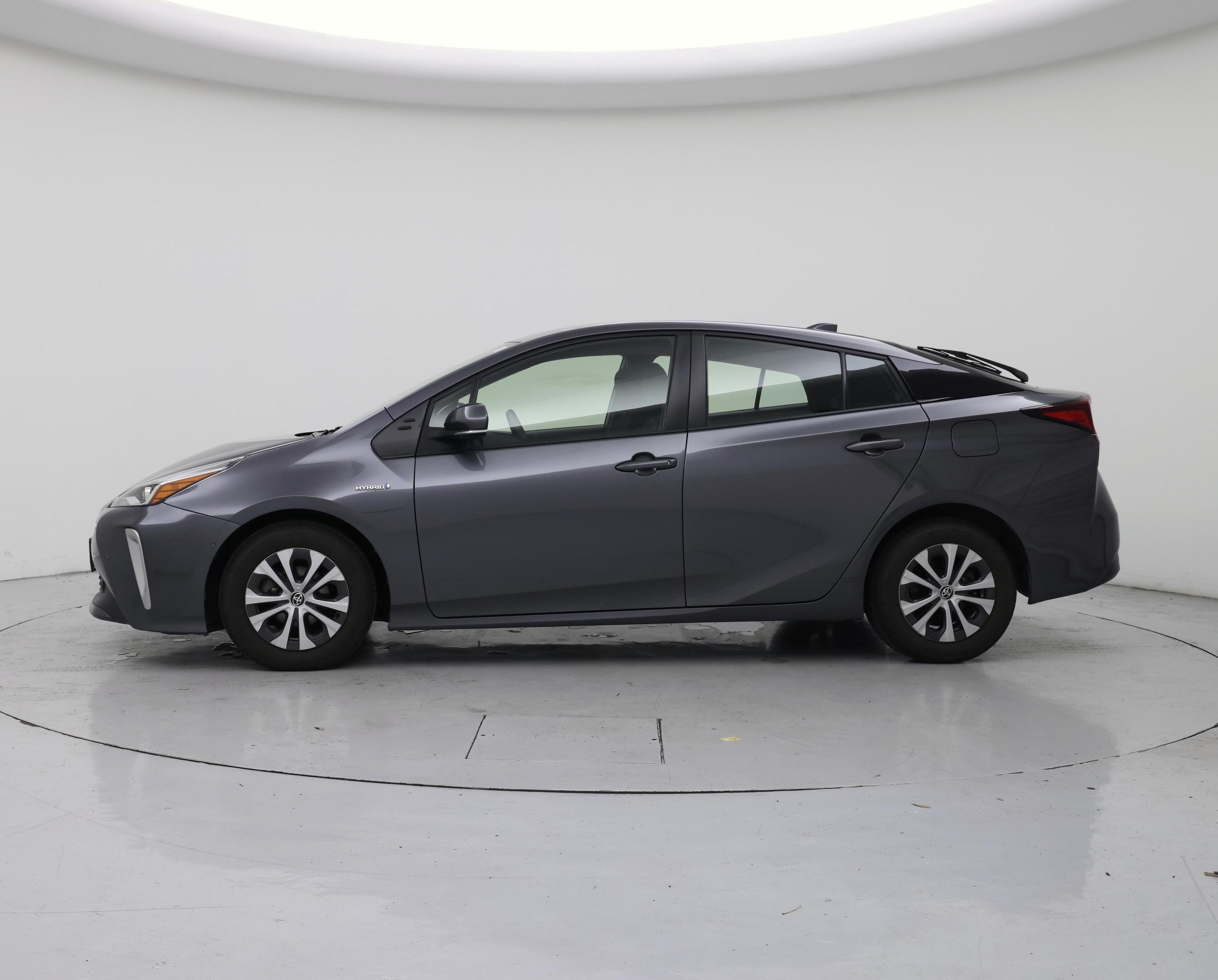 Thumbnail: 2022 Toyota Prius - 3