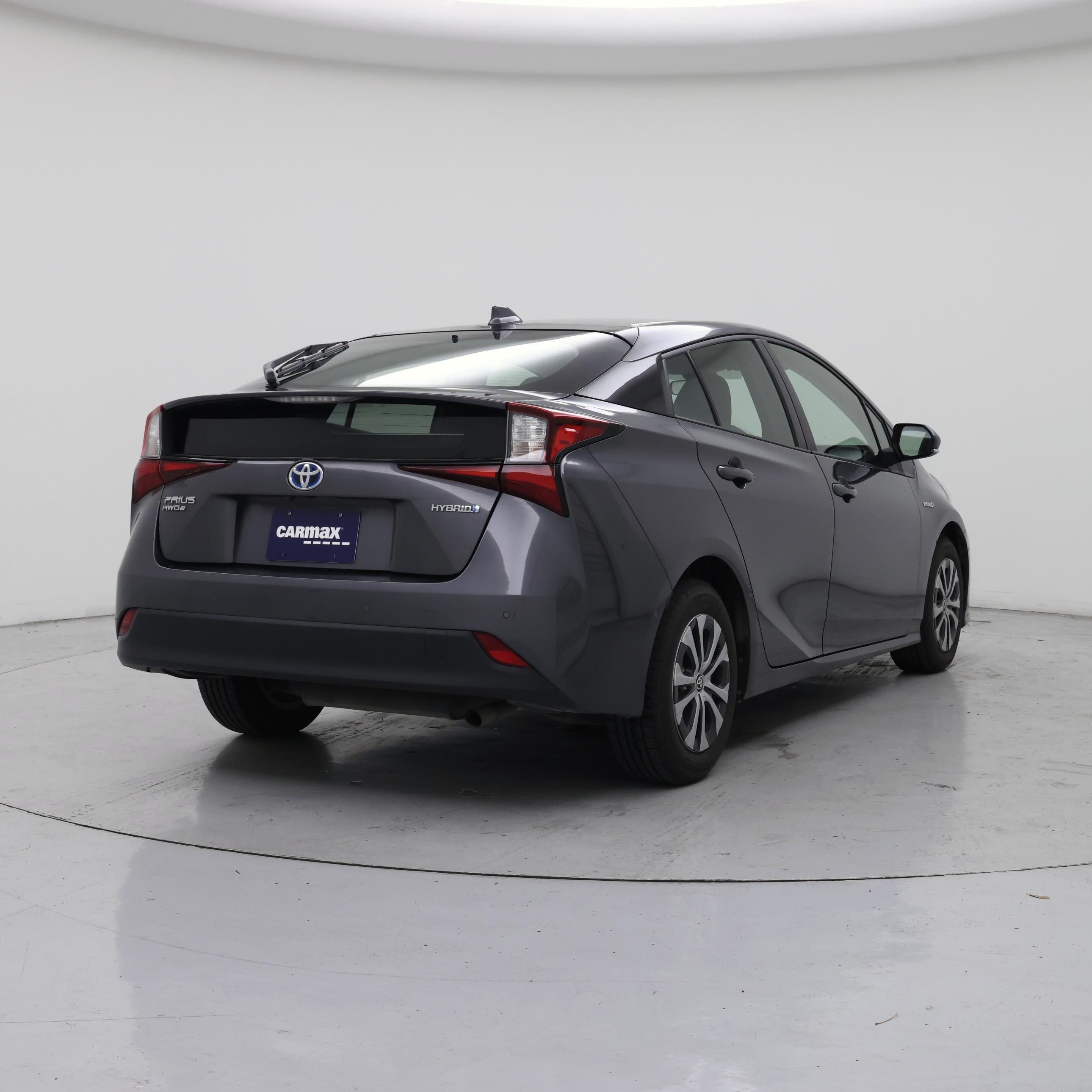 Thumbnail: 2022 Toyota Prius - 8