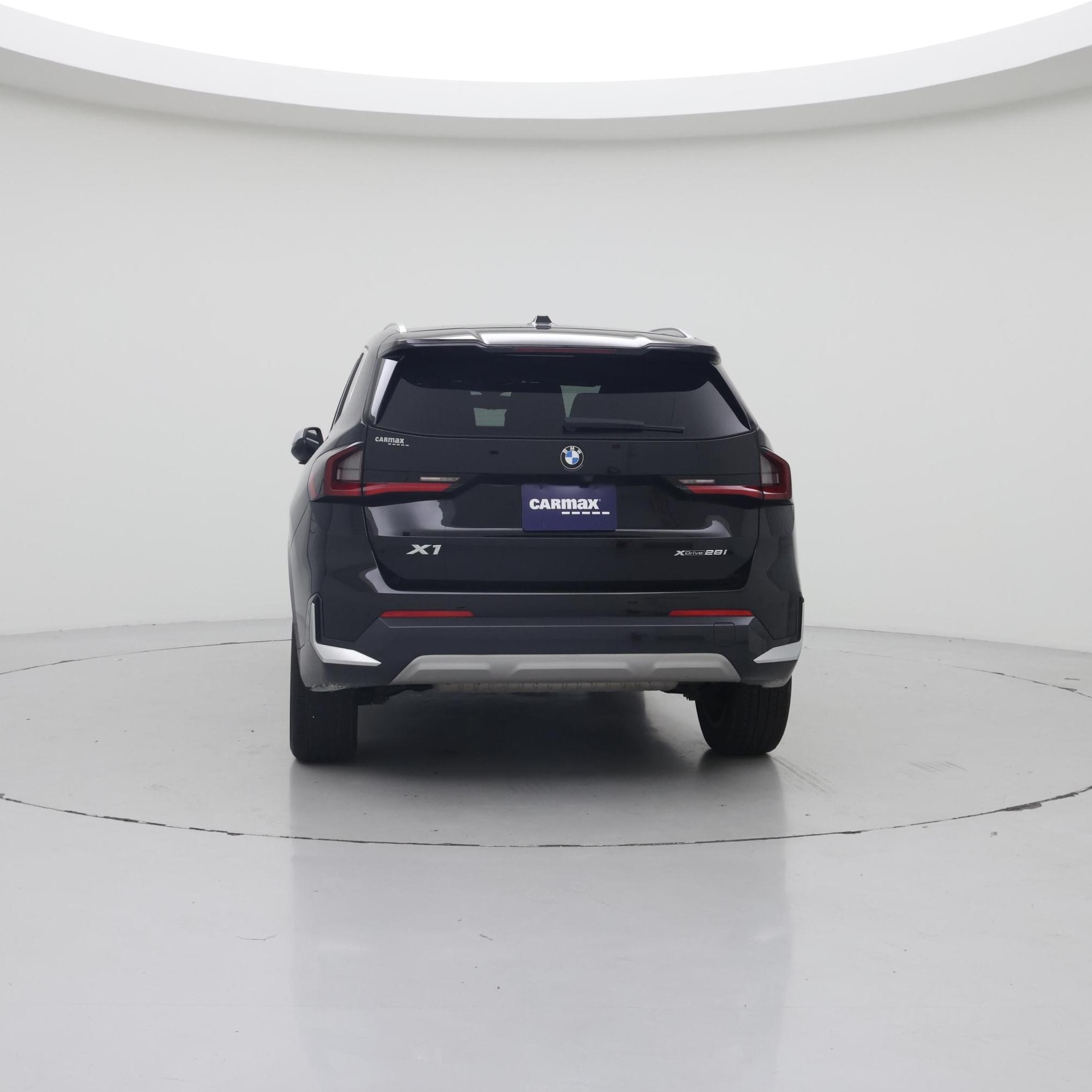 Thumbnail: 2023 BMW X1 - 6