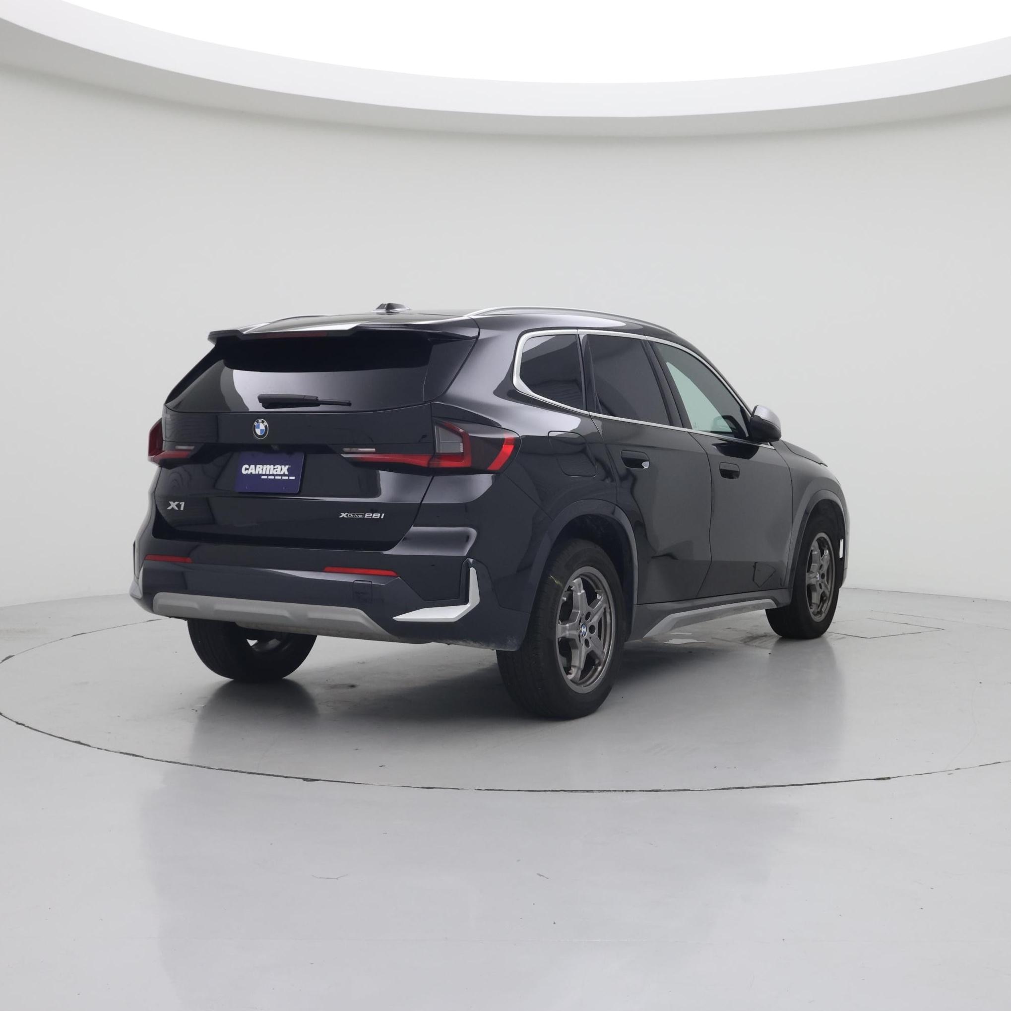 Thumbnail: 2023 BMW X1 - 8