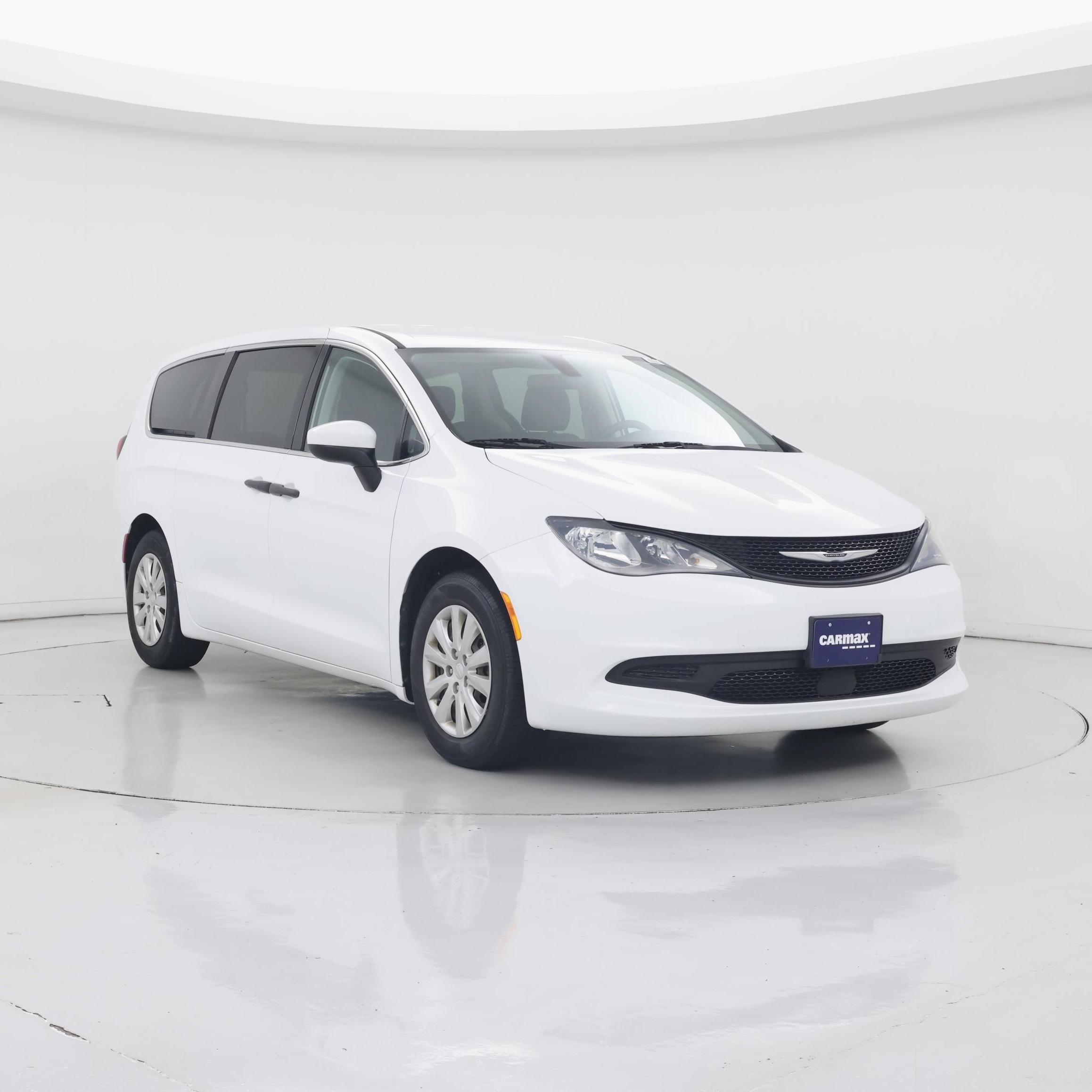 White 2021 Chrysler Voyager L FWD Minivan Front-Wheel Drive Automatic