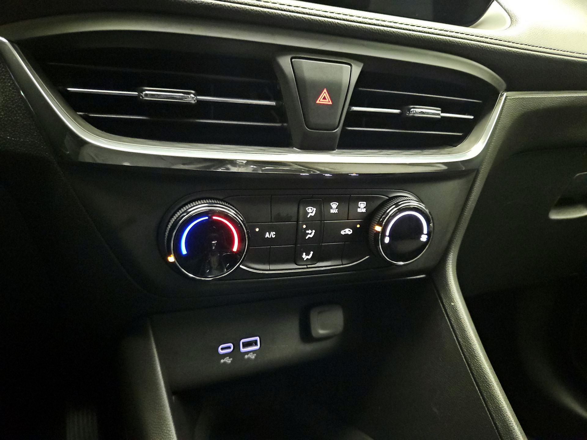 Thumbnail: 2025 Buick Encore GX - 15