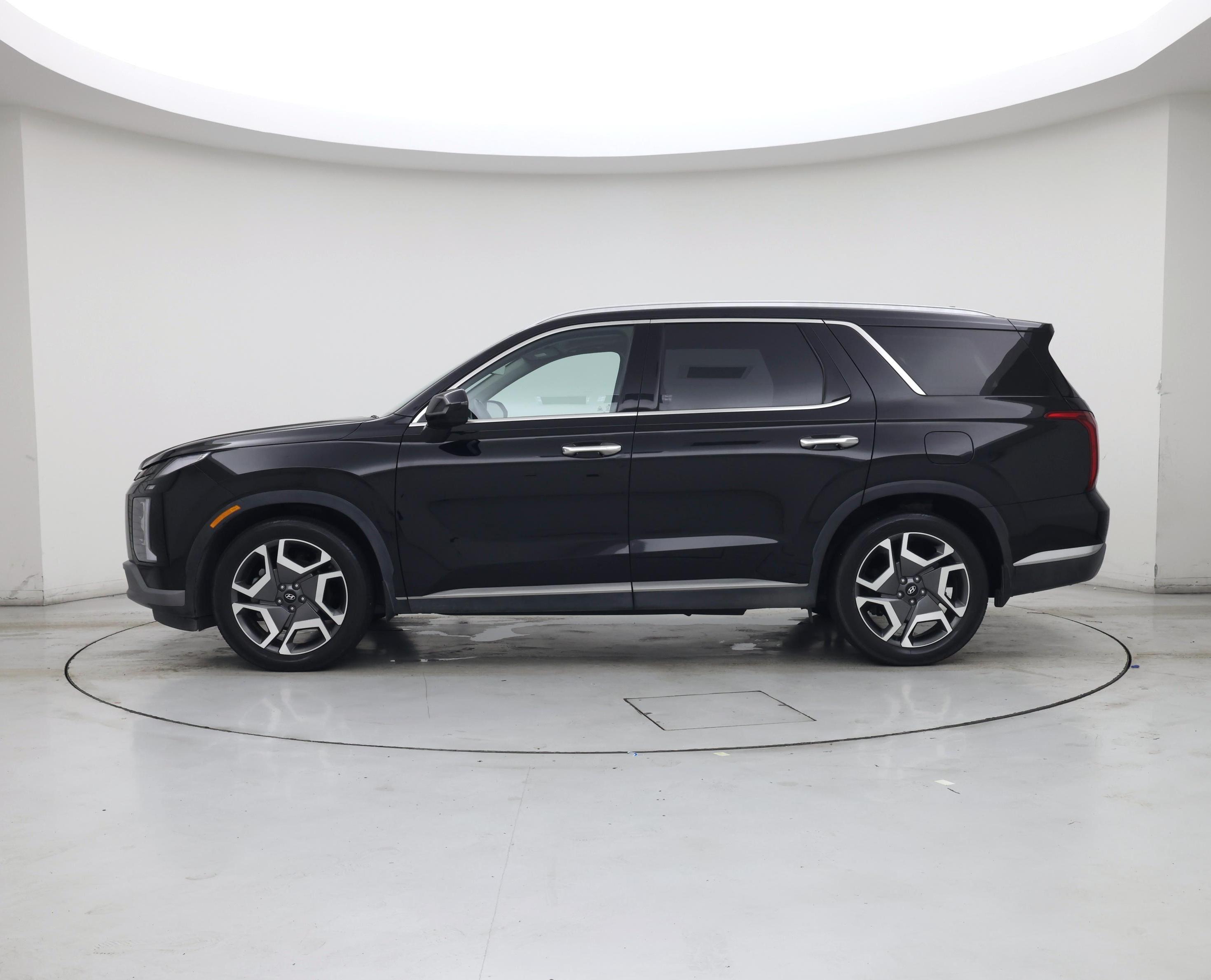 Thumbnail: 2023 Hyundai Palisade - 3