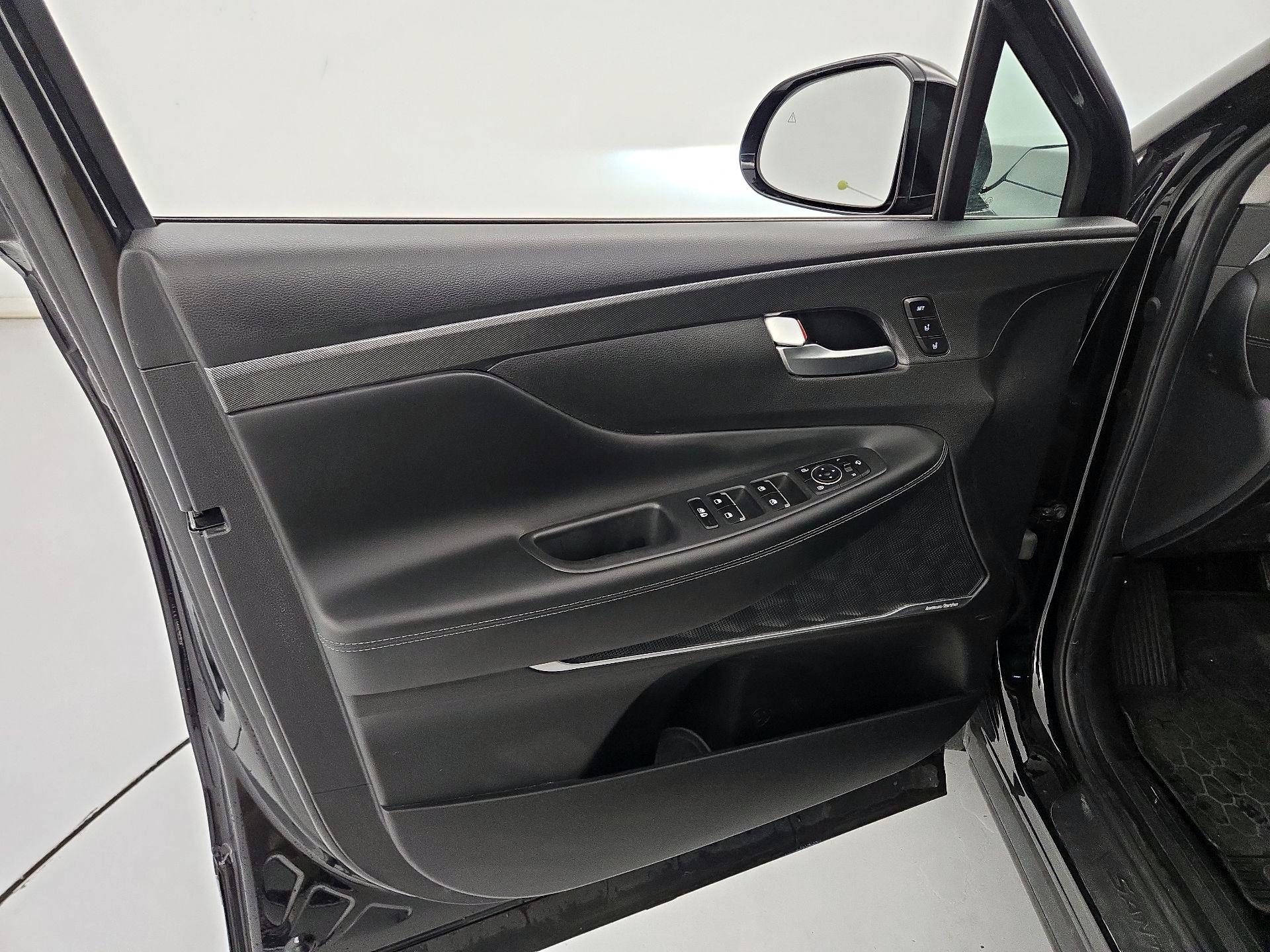 Thumbnail: 2022 Hyundai Santa Fe - 12