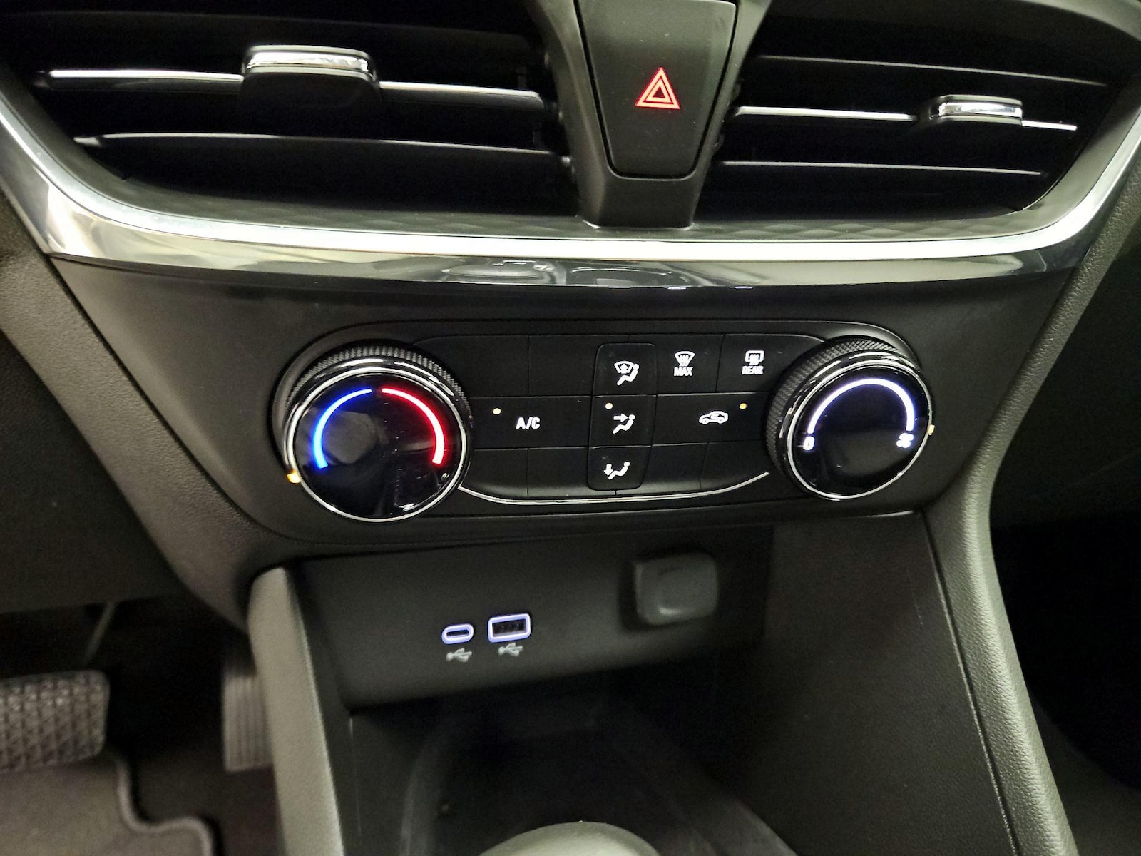 2025 Buick Encore GX Preferred - Photo 17