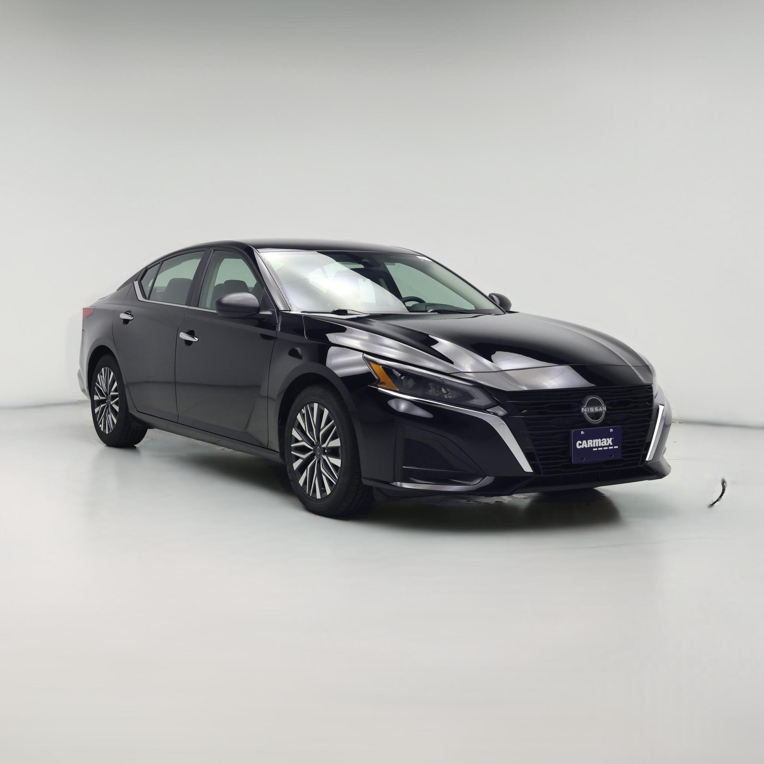 Thumbnail: 2025 Nissan Altima - 1