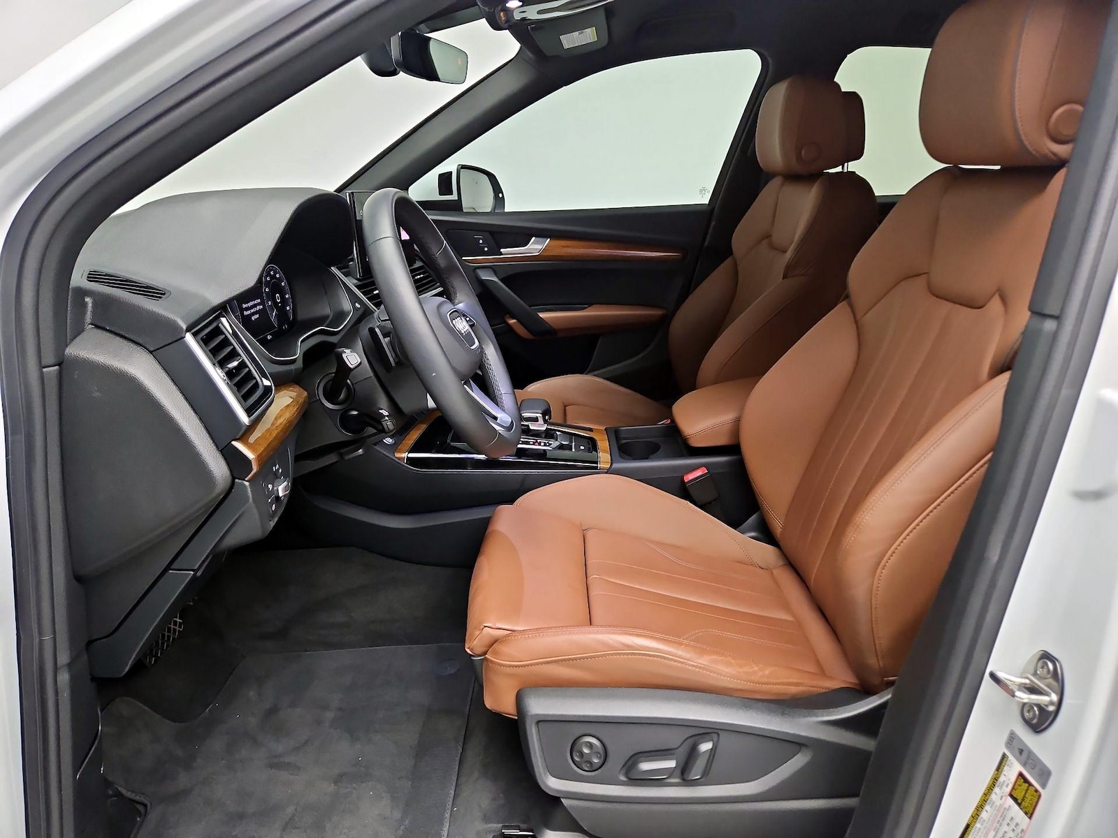 2024 Audi Q5 Premium - Photo 12