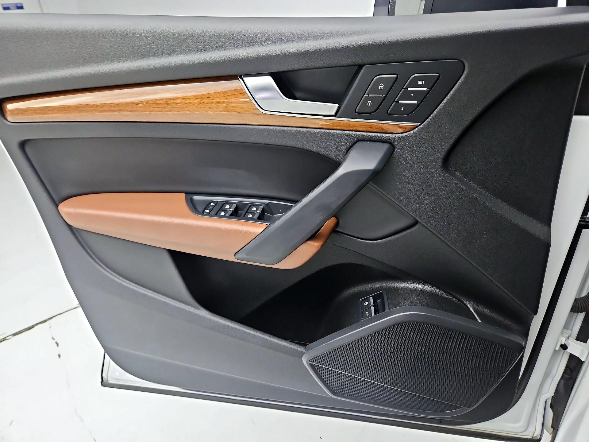 Thumbnail: 2024 Audi Q5 - 12