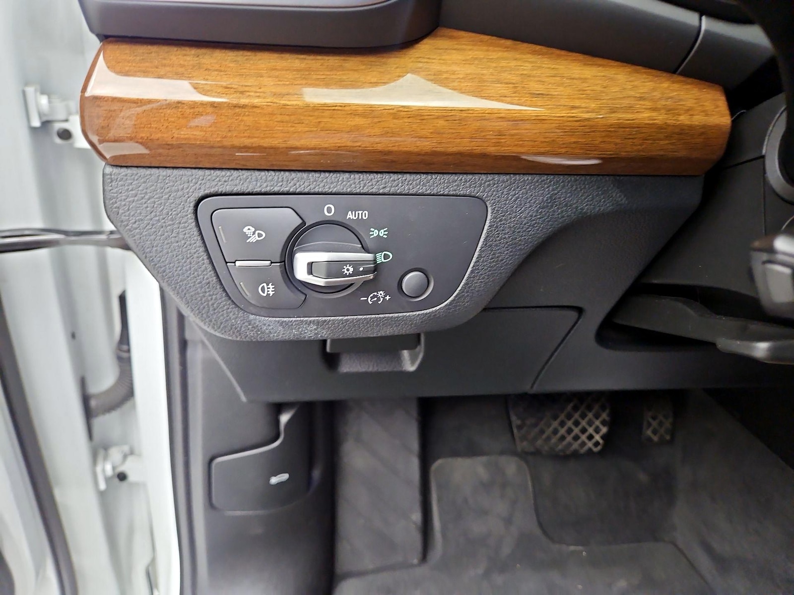 2024 Audi Q5 Premium - Photo 14