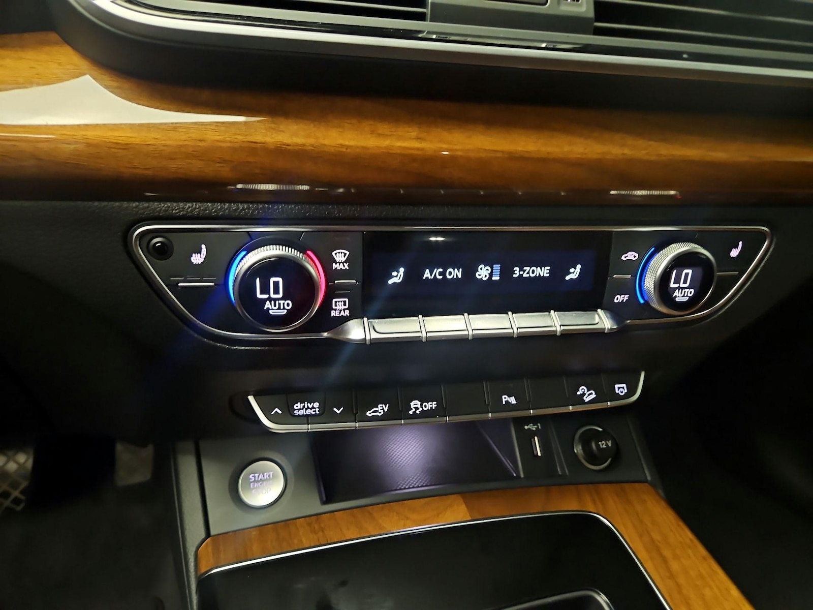 2024 Audi Q5 Premium - Photo 17
