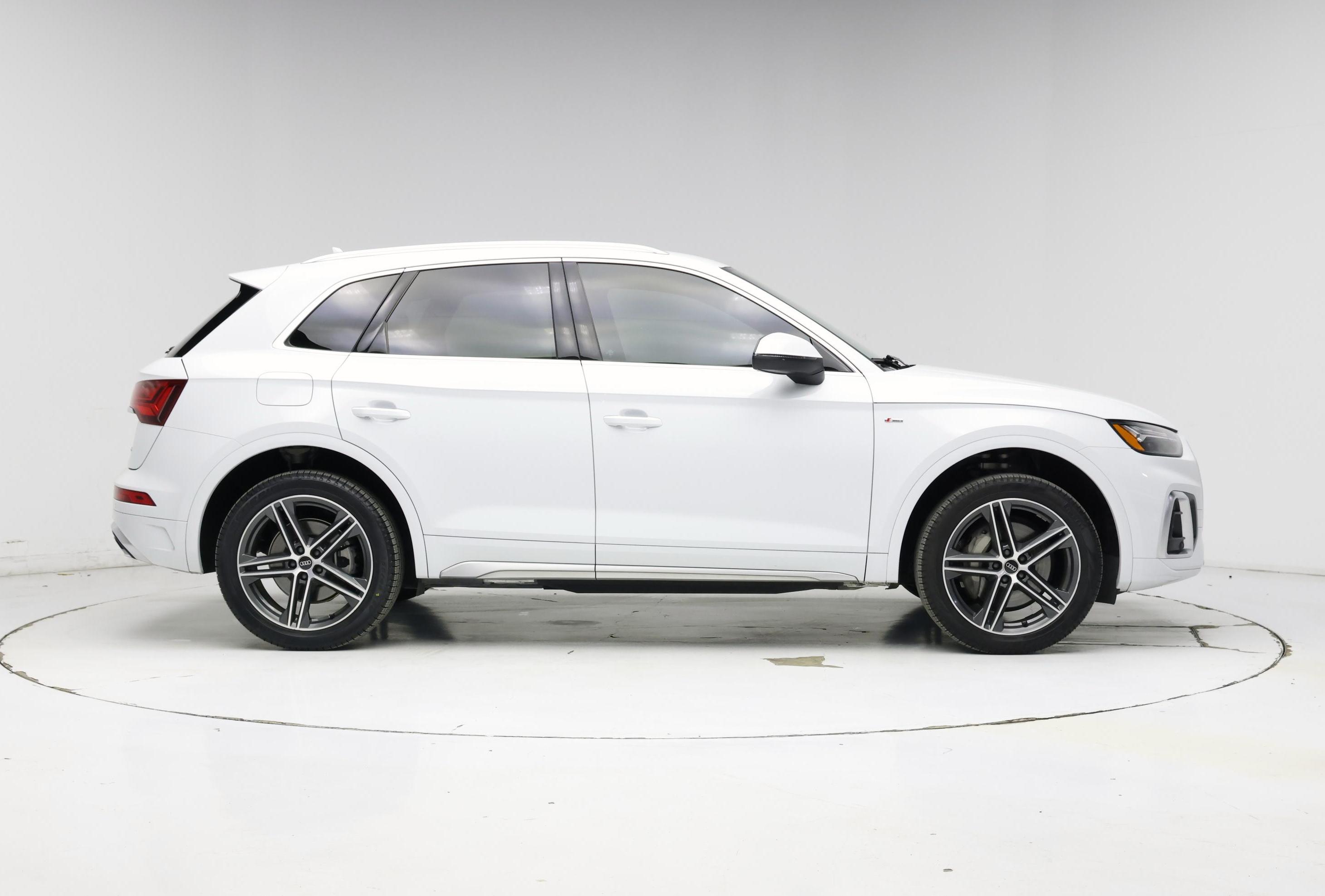 Thumbnail: 2024 Audi Q5 - 7