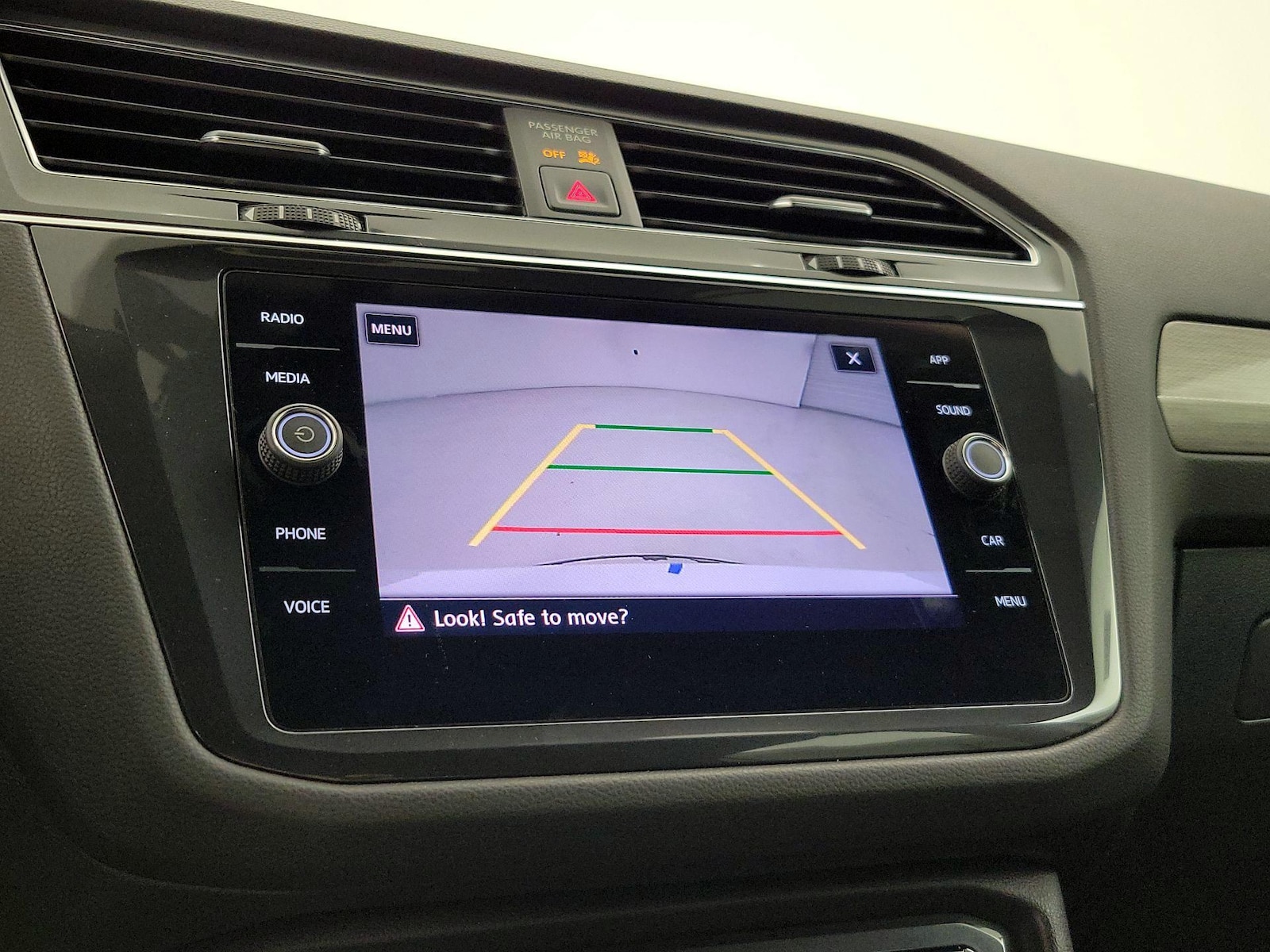 2020 Volkswagen Tiguan SE R-LINE BLACK - Photo 15