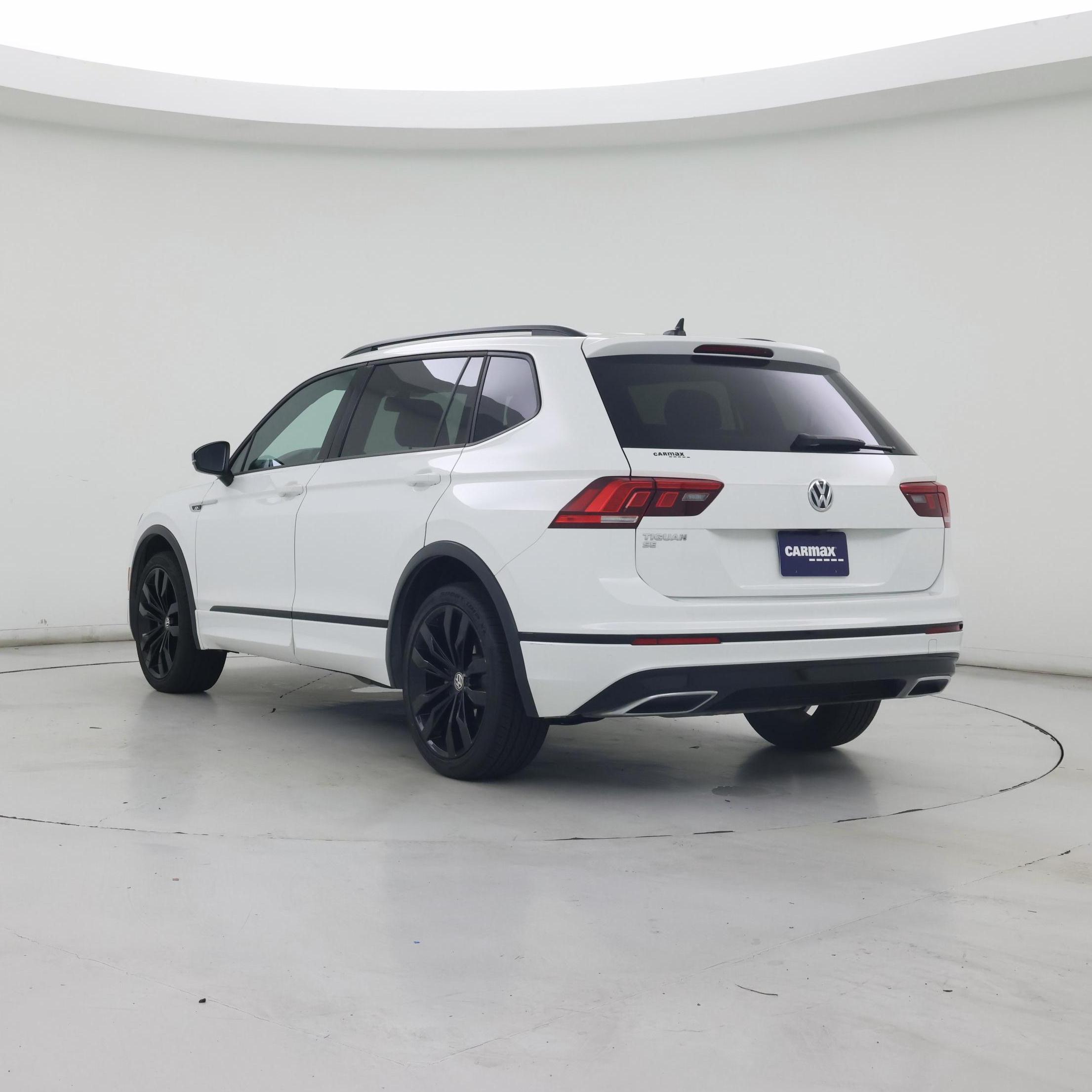 Thumbnail: 2020 Volkswagen Tiguan - 2