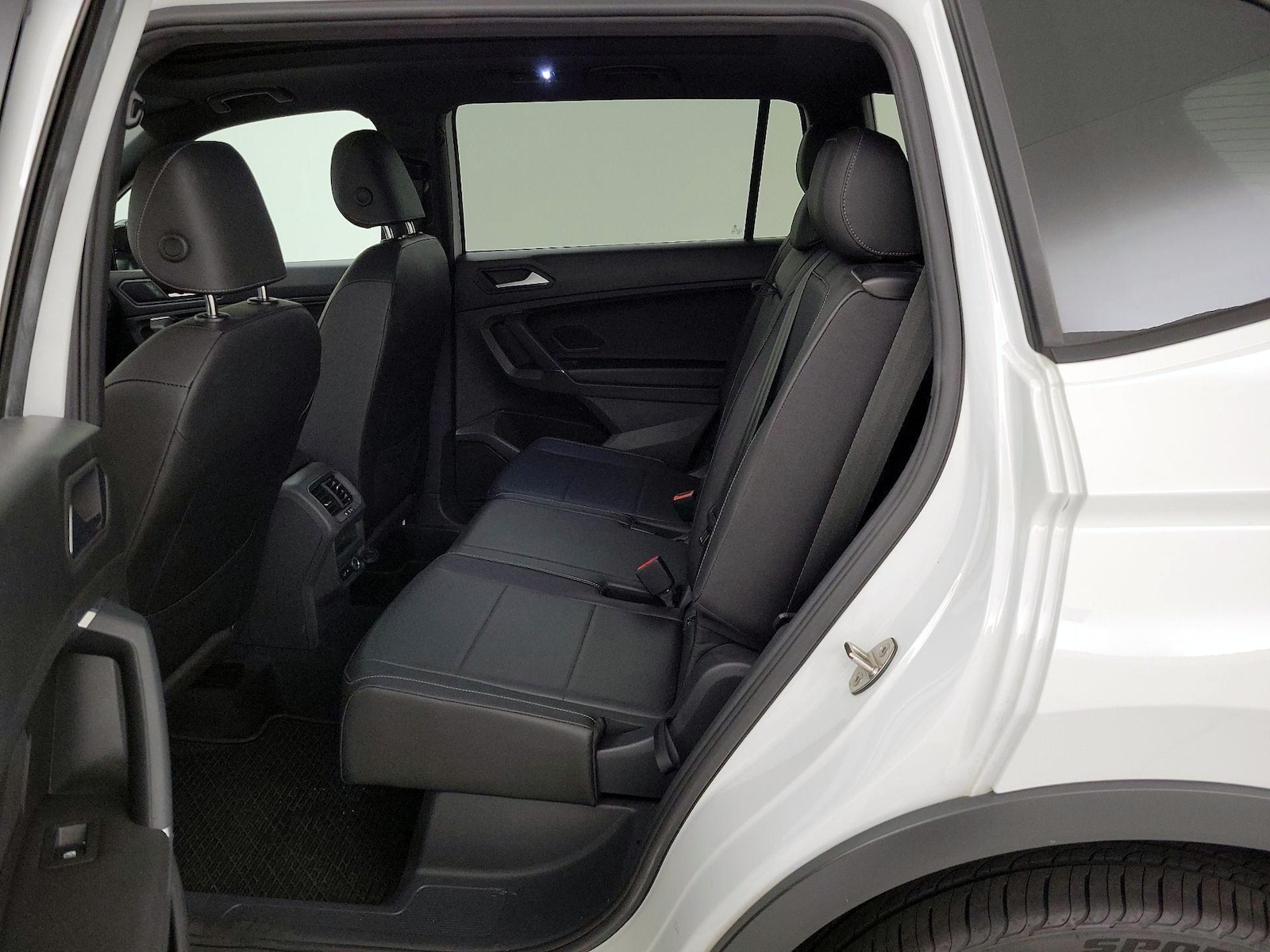 2020 Volkswagen Tiguan SE R-LINE BLACK - Photo 21