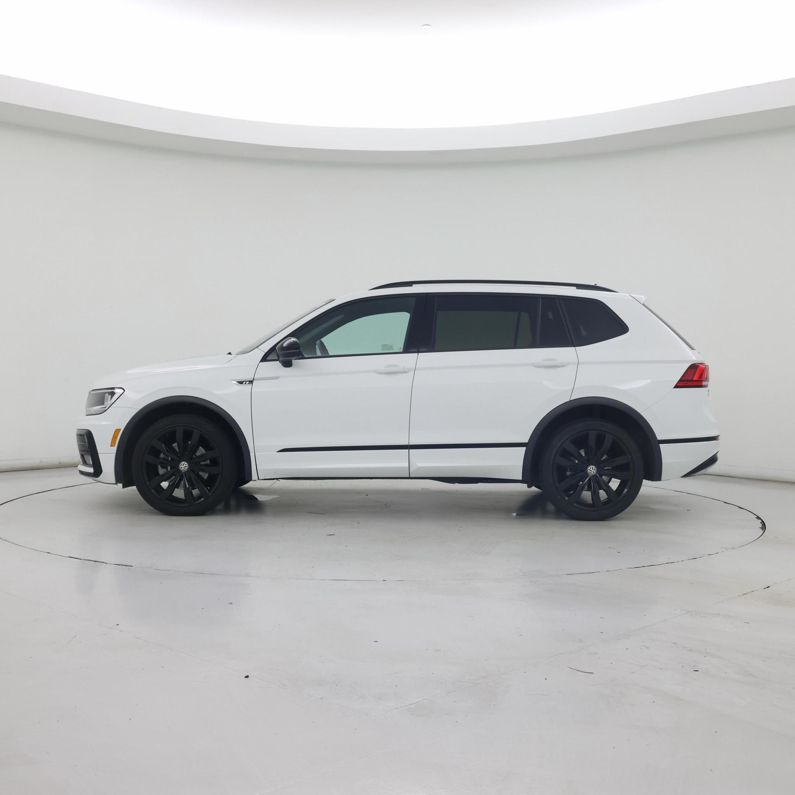 Thumbnail: 2020 Volkswagen Tiguan - 3
