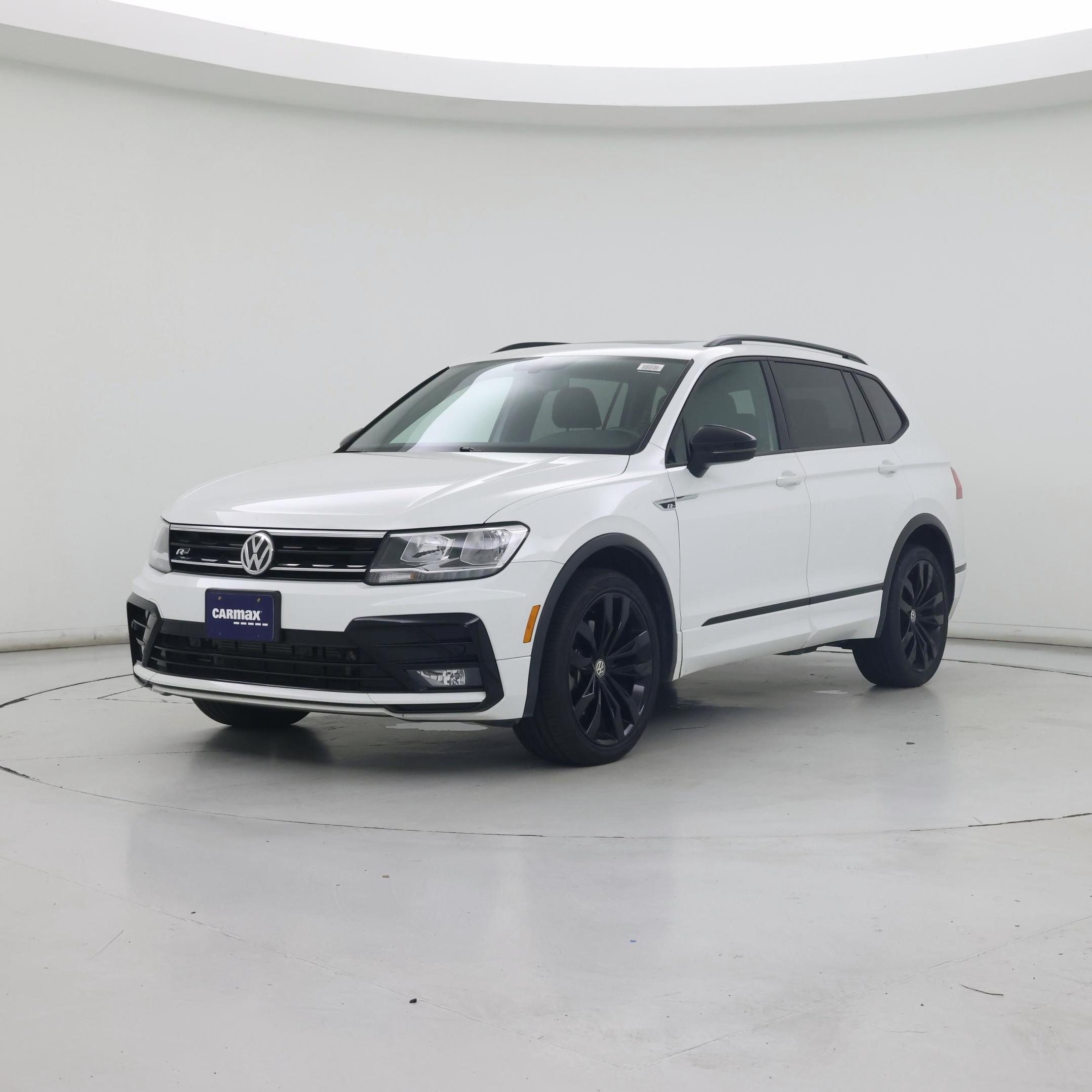 Thumbnail: 2020 Volkswagen Tiguan - 4