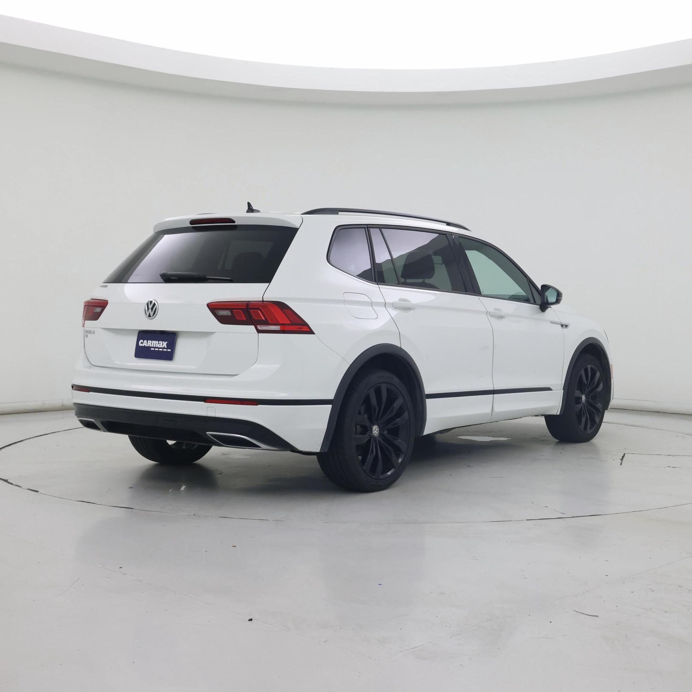 Thumbnail: 2020 Volkswagen Tiguan - 8