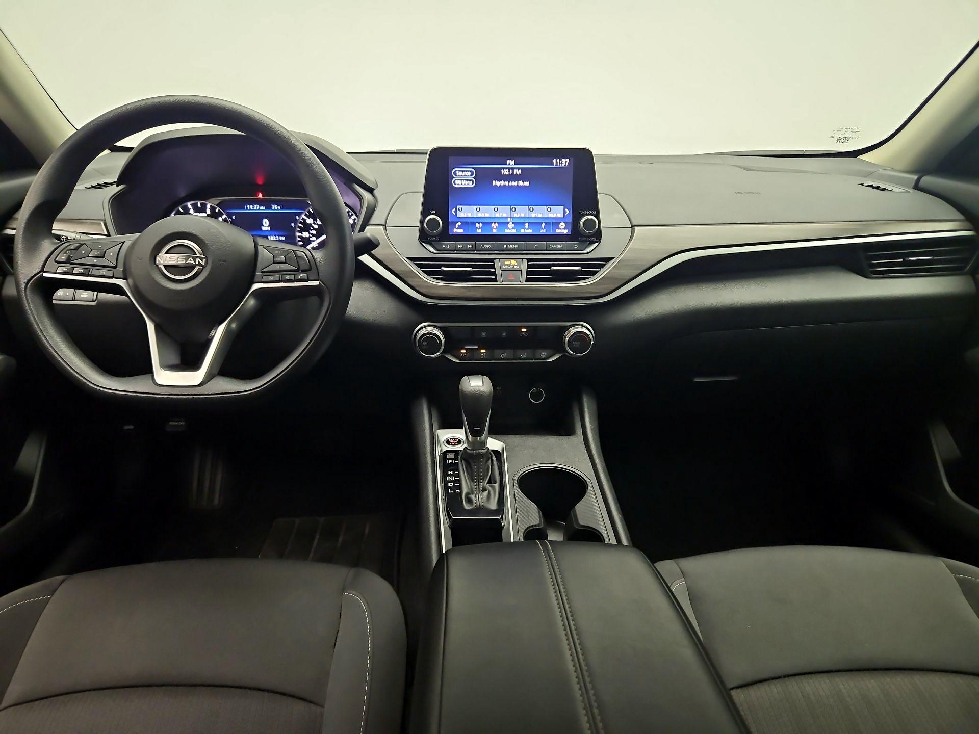 Thumbnail: 2025 Nissan Altima - 9