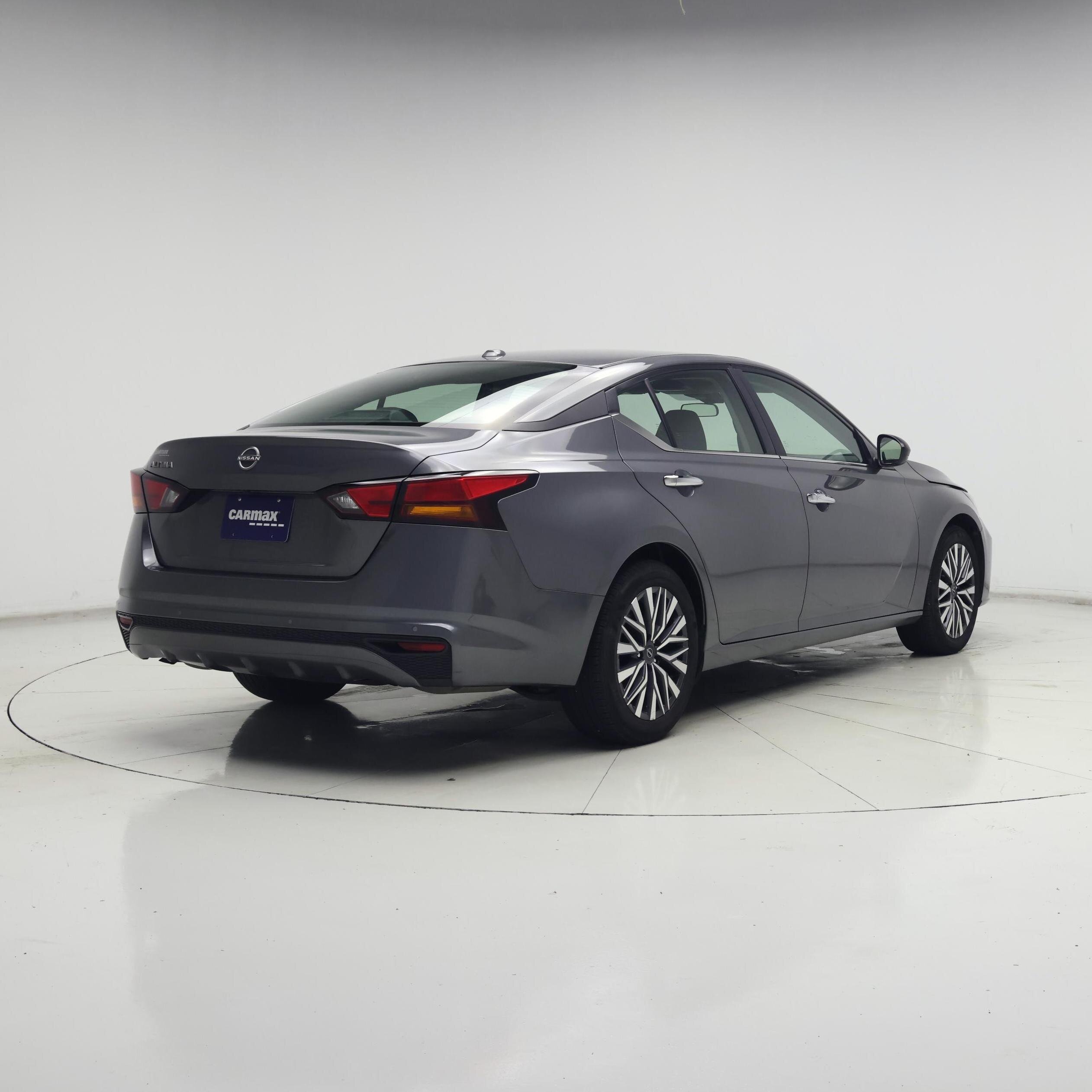 Thumbnail: 2025 Nissan Altima - 8