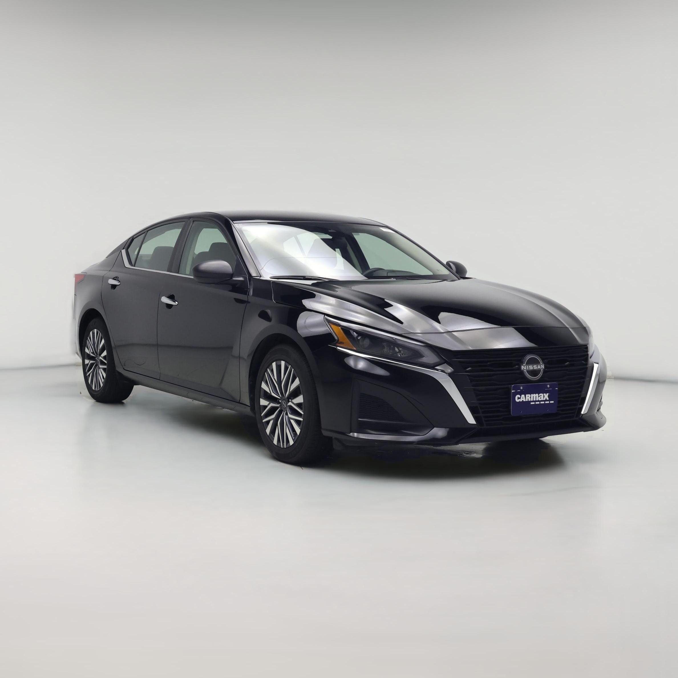 Thumbnail: 2025 Nissan Altima - 1