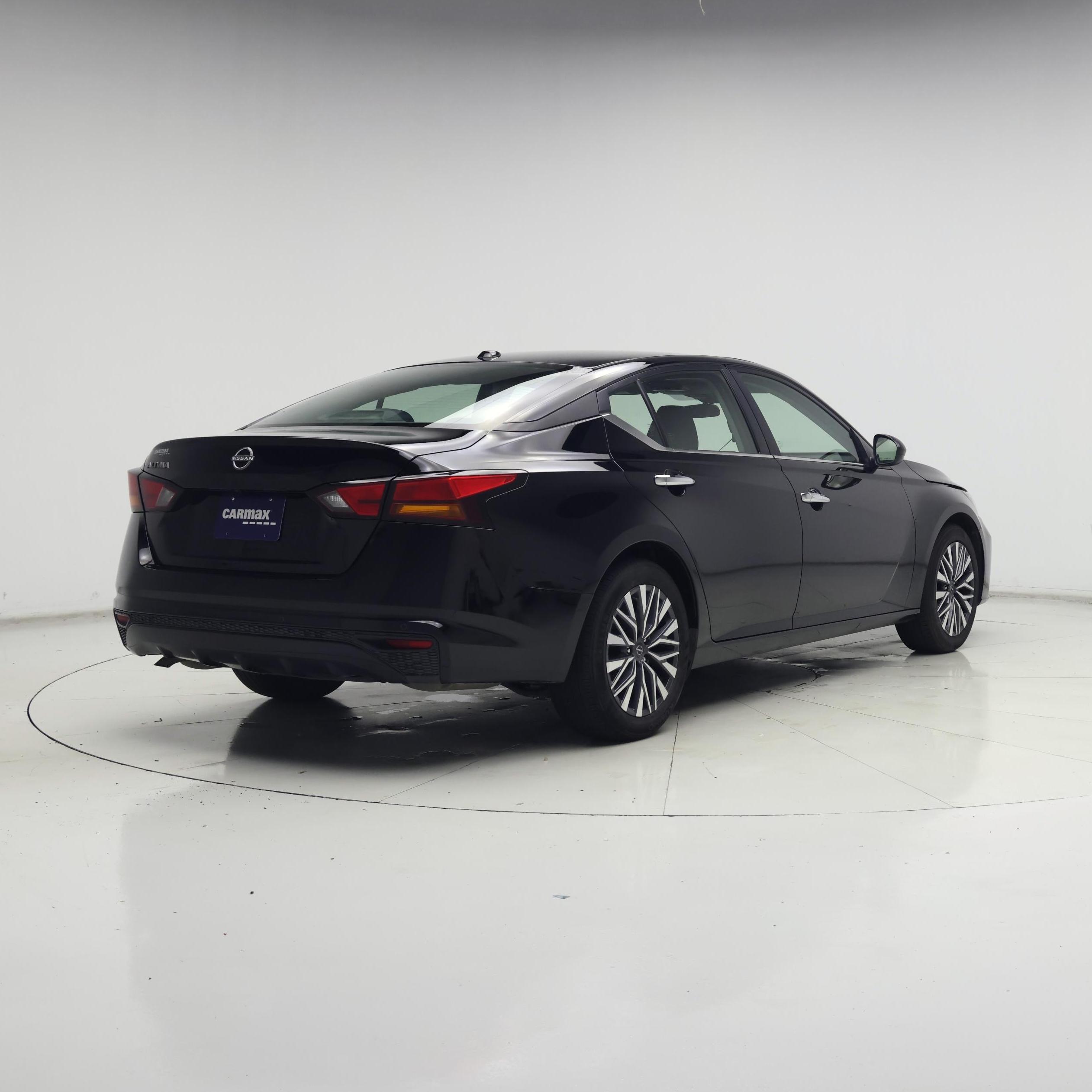 Thumbnail: 2025 Nissan Altima - 8