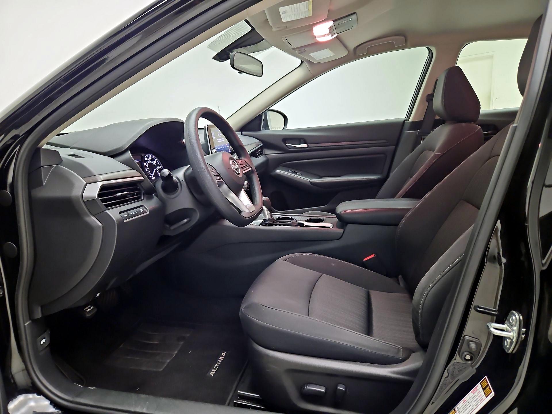 Thumbnail: 2025 Nissan Altima - 11