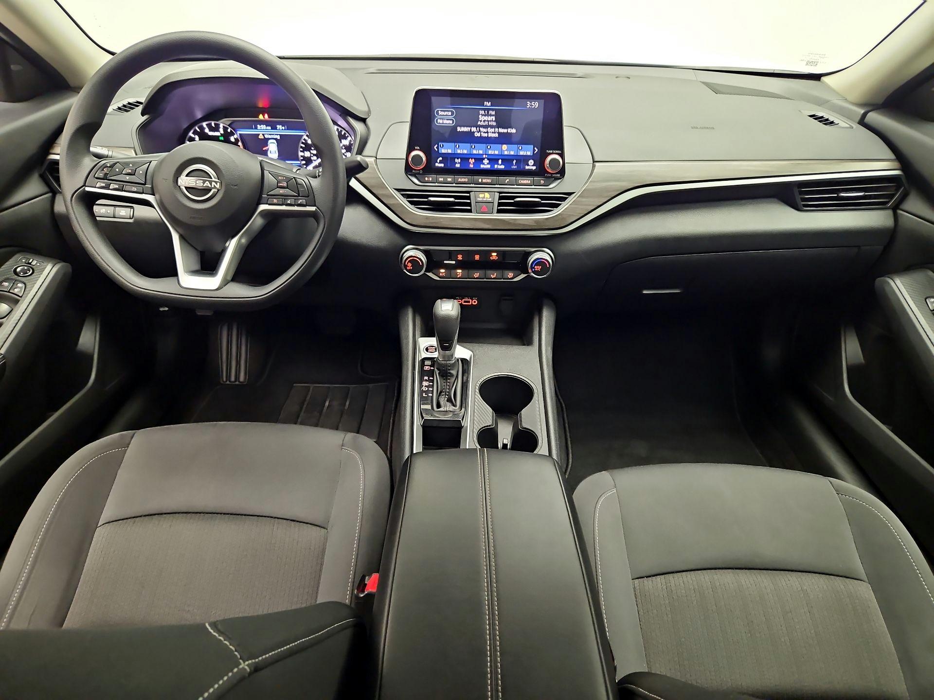 Thumbnail: 2025 Nissan Altima - 9