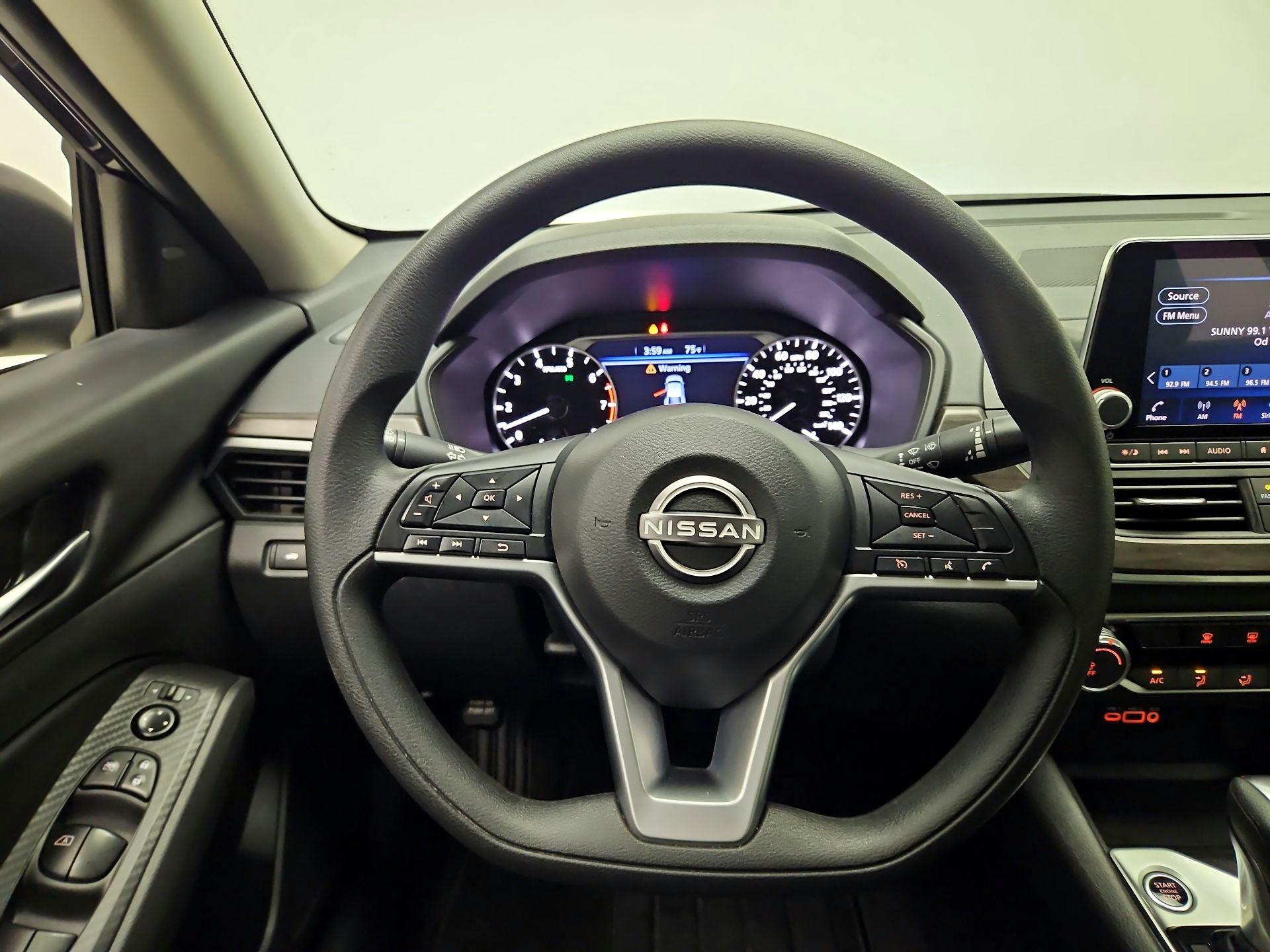 Thumbnail: 2025 Nissan Altima - 10